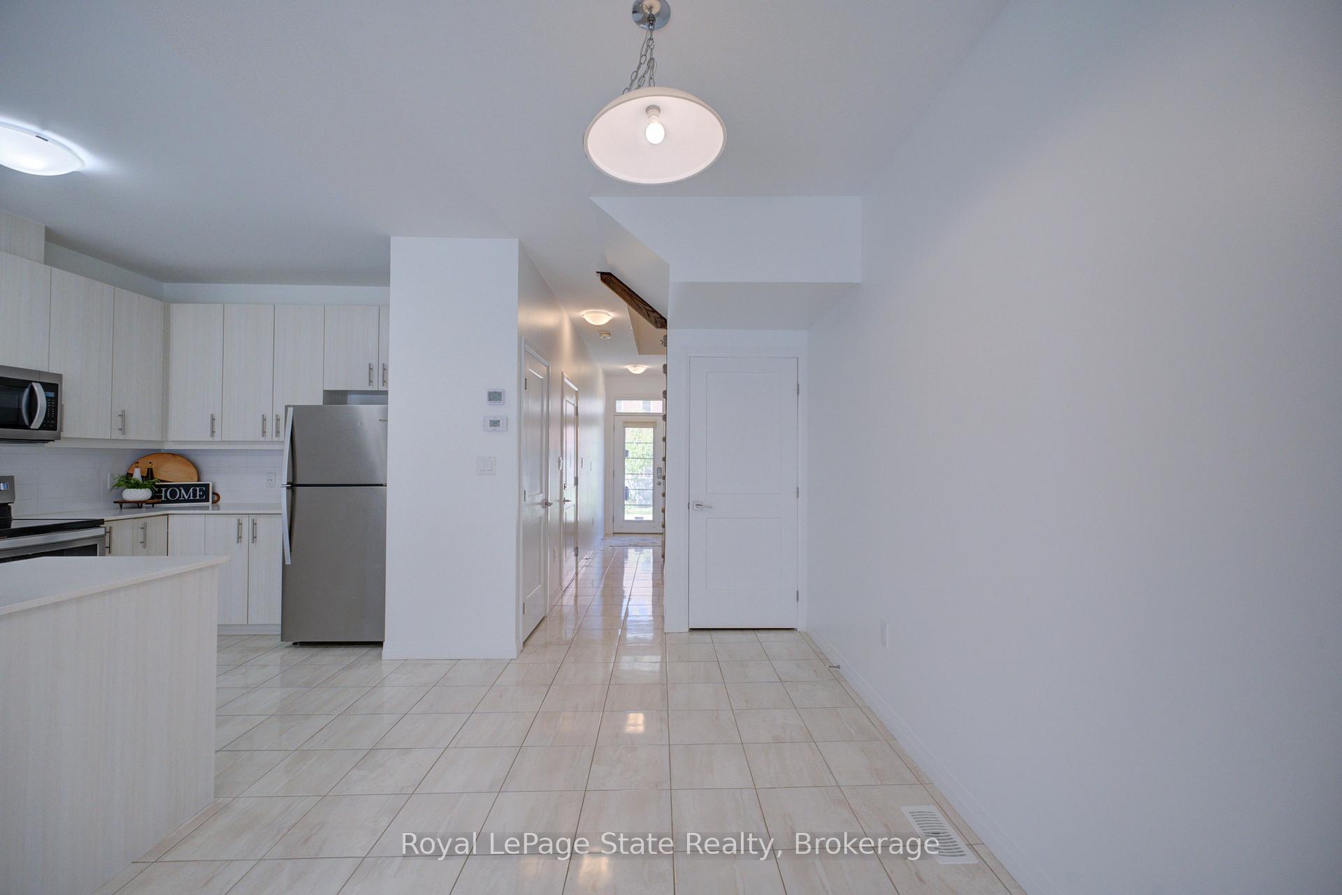 Photo 24 of Unit 23, 30 Times Square Boulevard, Hamilton, Stoney Creek Mountain — HOMEH