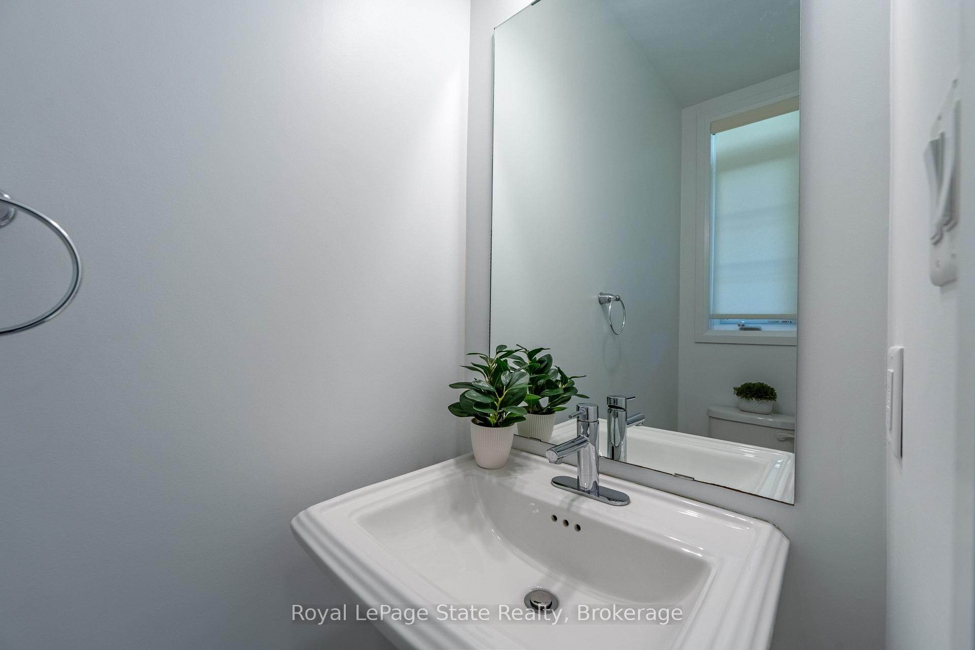 Photo 26 of Unit 23, 30 Times Square Boulevard, Hamilton, Stoney Creek Mountain — HOMEH