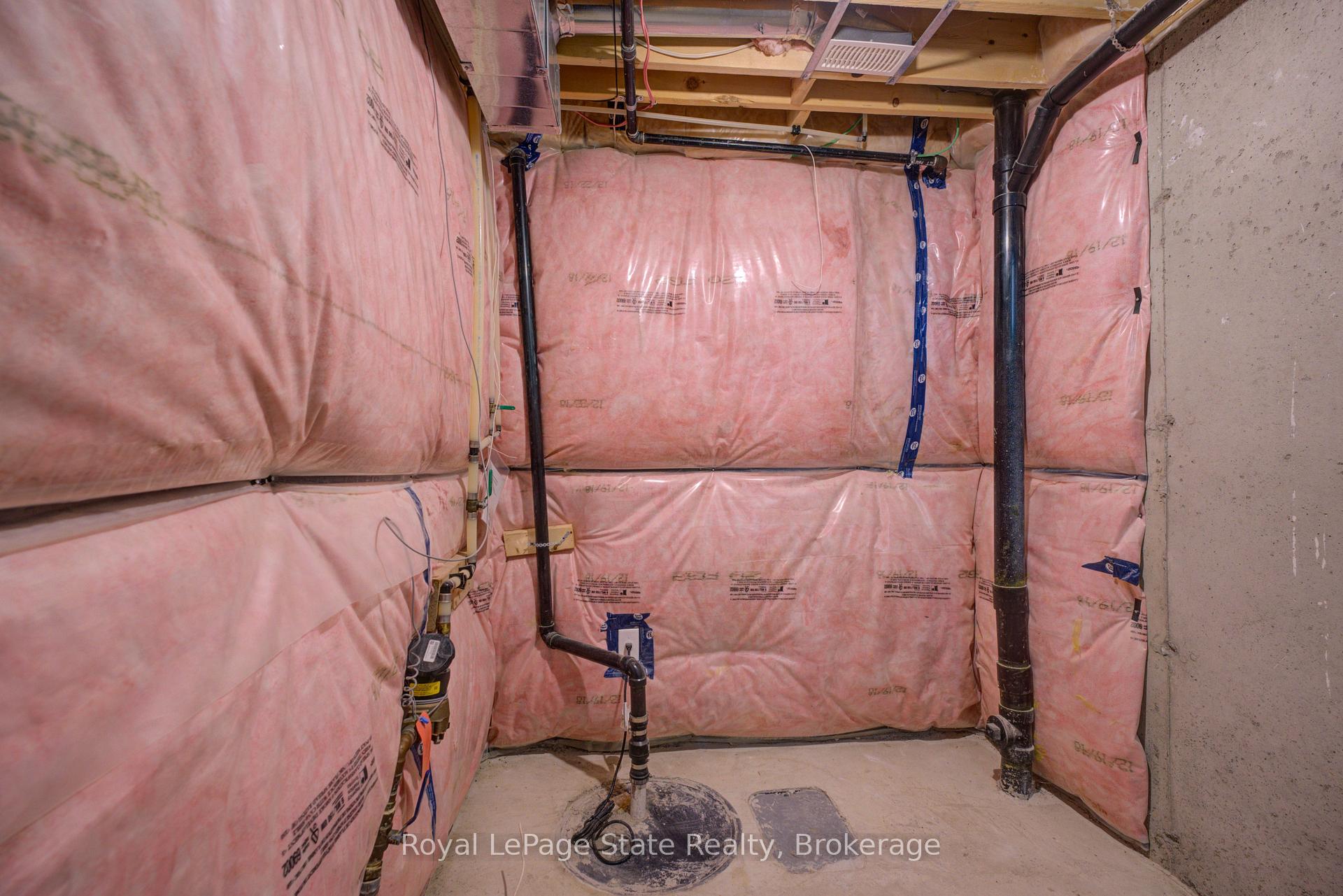 Photo 43 of Unit 23, 30 Times Square Boulevard, Hamilton, Stoney Creek Mountain — HOMEH