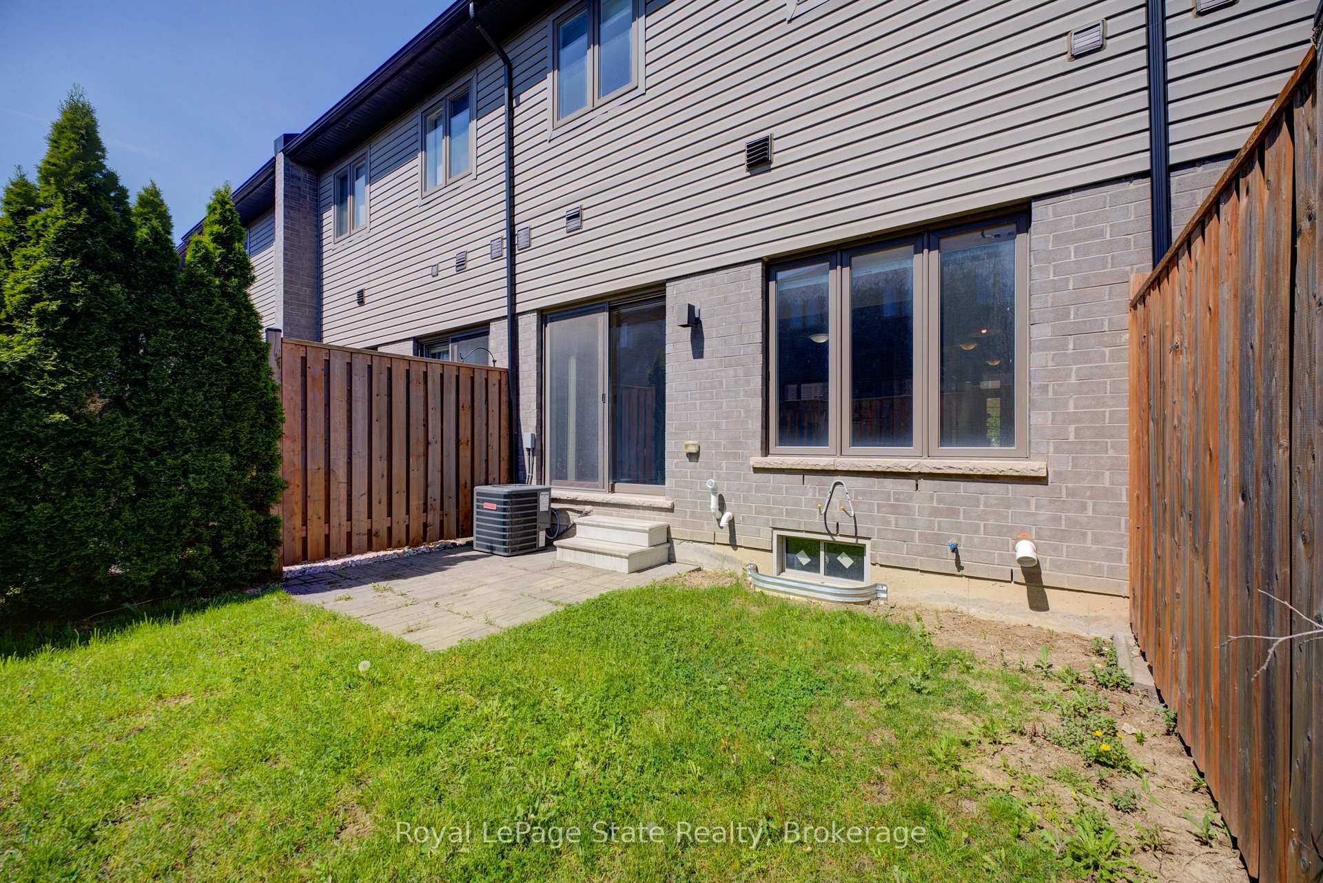 Photo 44 of Unit 23, 30 Times Square Boulevard, Hamilton, Stoney Creek Mountain — HOMEH