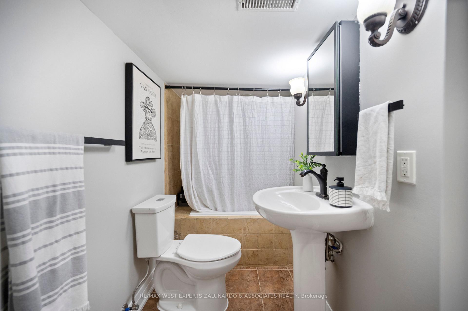 Photo 44 of 56 Roxaline Street, Etobicoke, Humber Heights — HOMEH