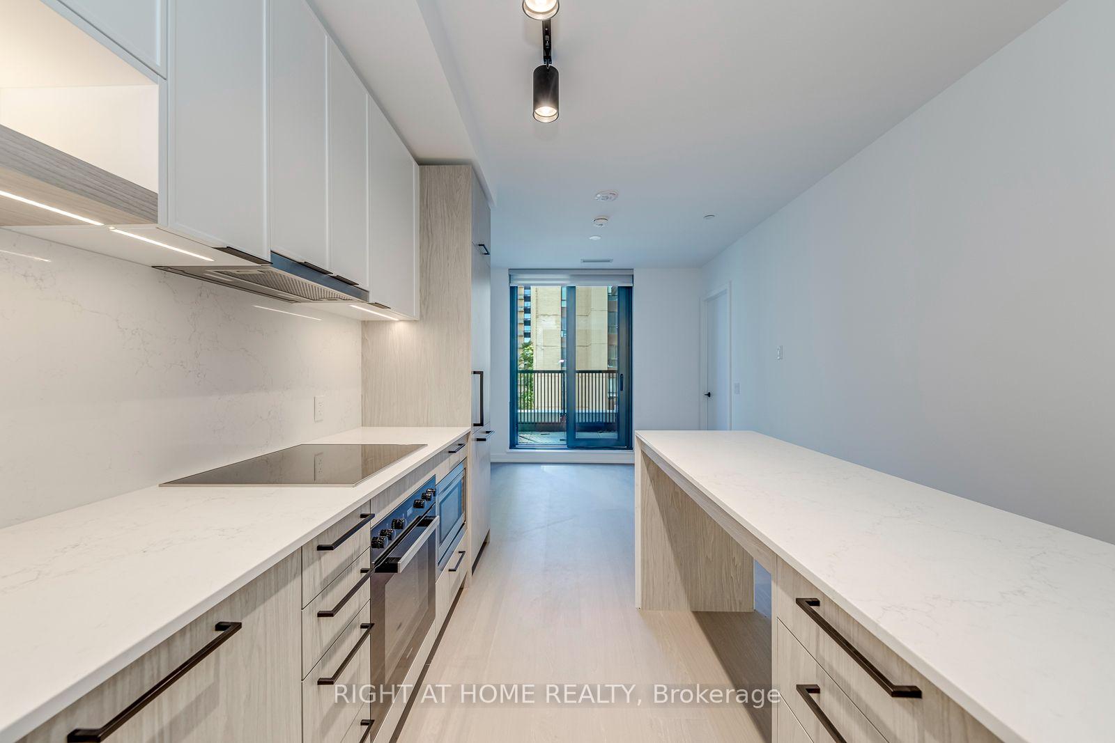 Photo 8 of Unit 837, 91 Montclair Avenue, Toronto, Forest Hill South — HOMEH