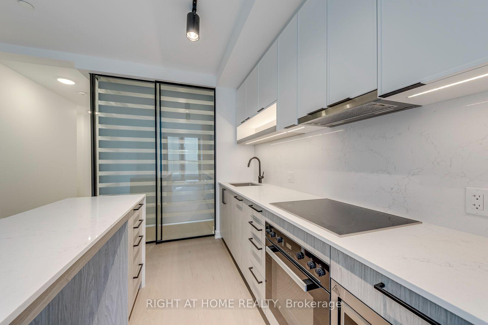 Photo 10 of Unit 837, 91 Montclair Avenue, Toronto, Forest Hill South — HOMEH