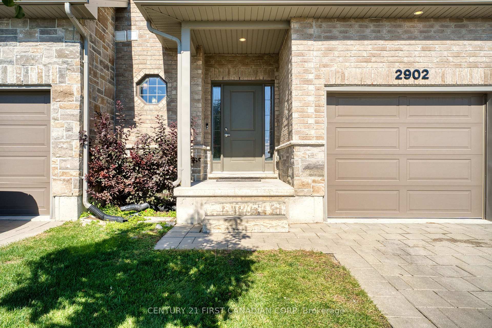 Photo 5 of Unit 47, 2902 Tokala Trail, London, North S — HOMEH
