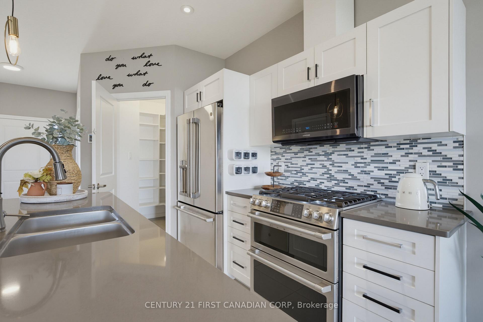 Photo 14 of Unit 47, 2902 Tokala Trail, London, North S — HOMEH