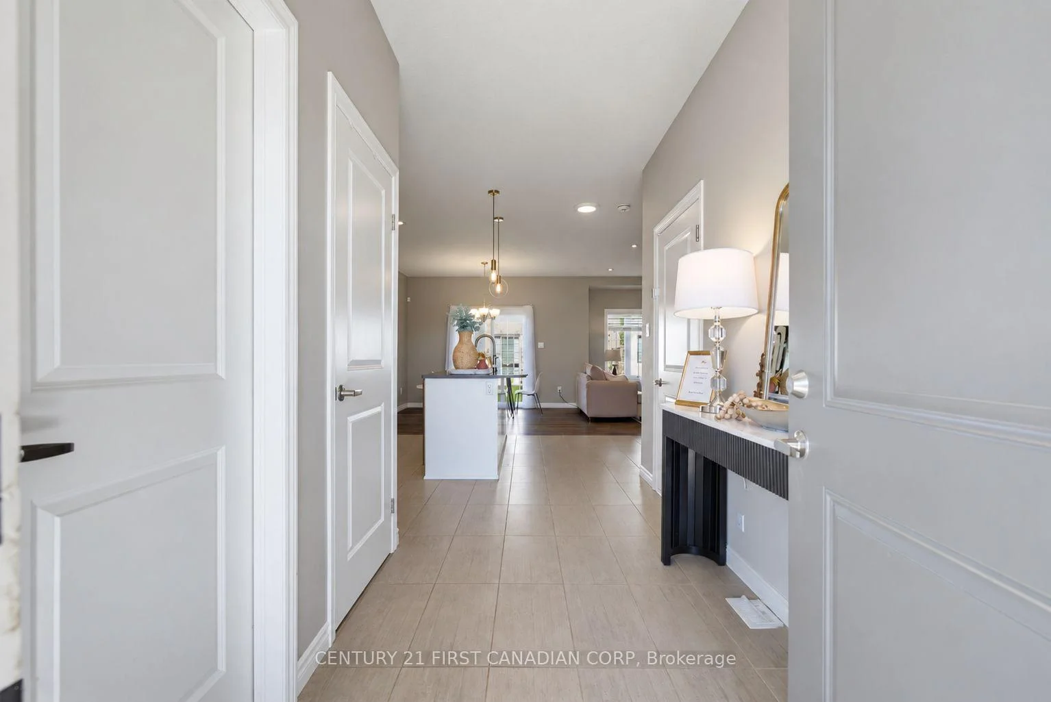 Photo 9 of Unit 47, 2902 Tokala Trail, London, North S — HOMEH