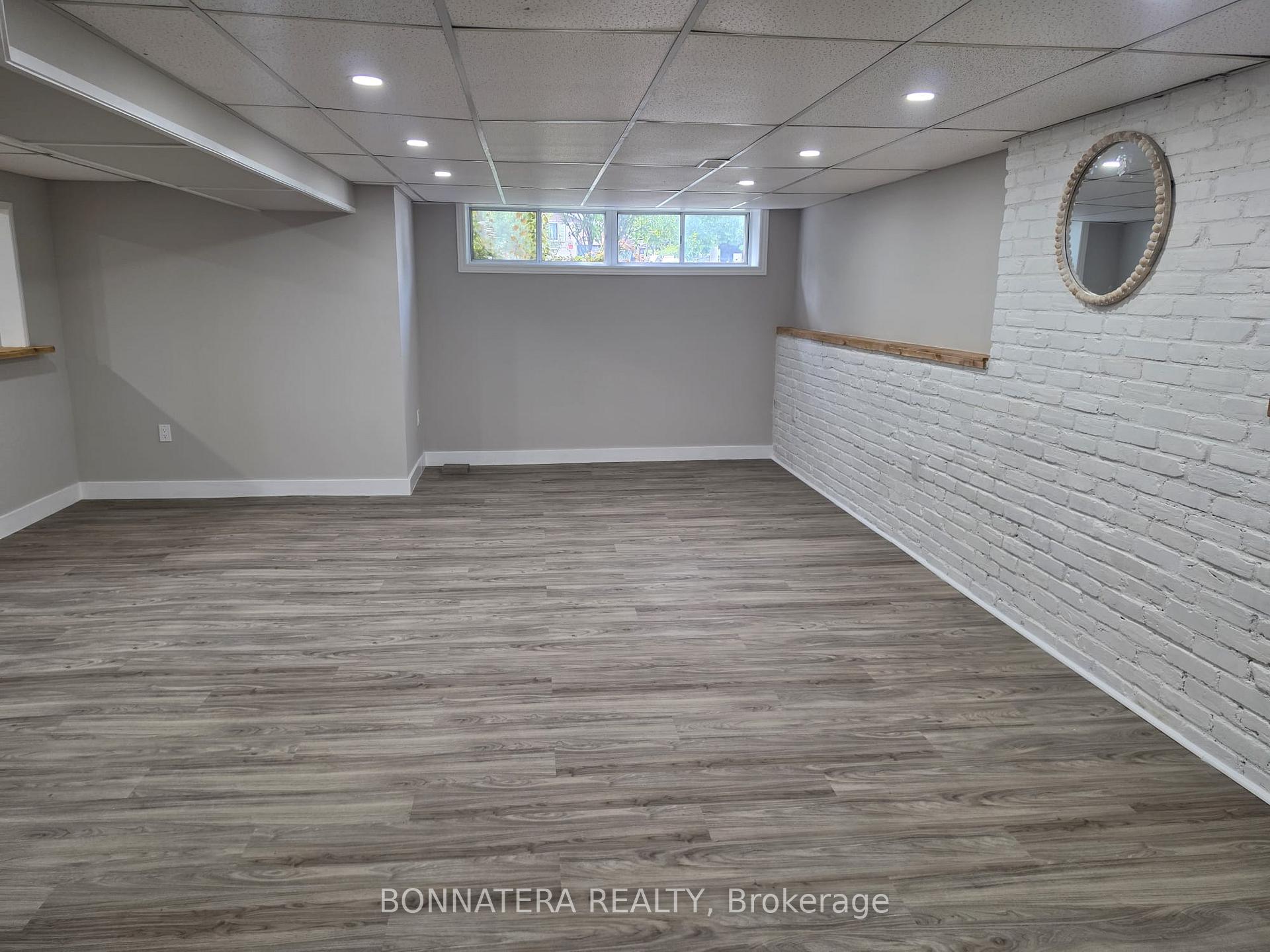 Photo 5 of 14 Northwood Drive, Brampton, Northwood Park — HOMEH