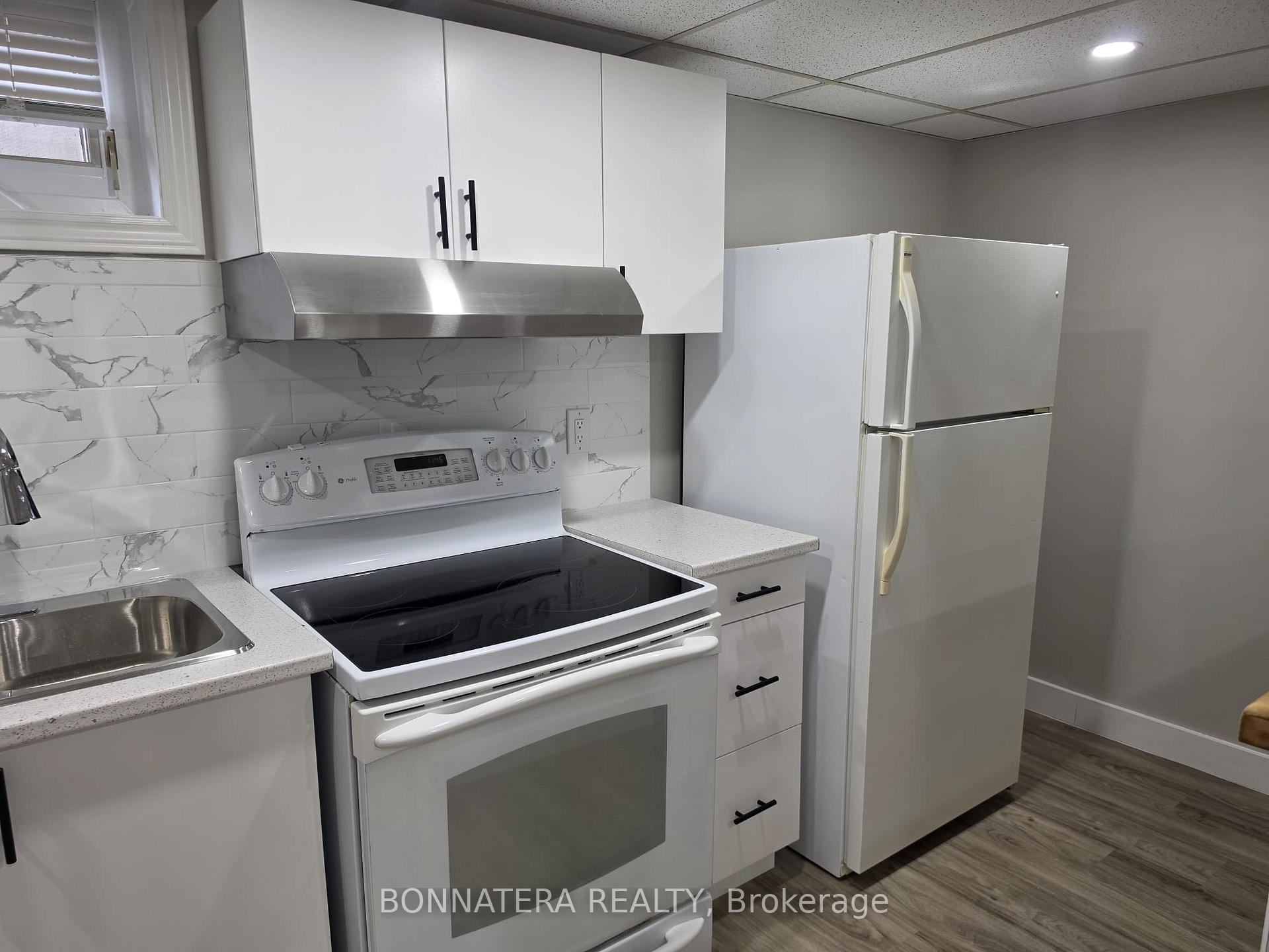 Photo 9 of 14 Northwood Drive, Brampton, Northwood Park — HOMEH