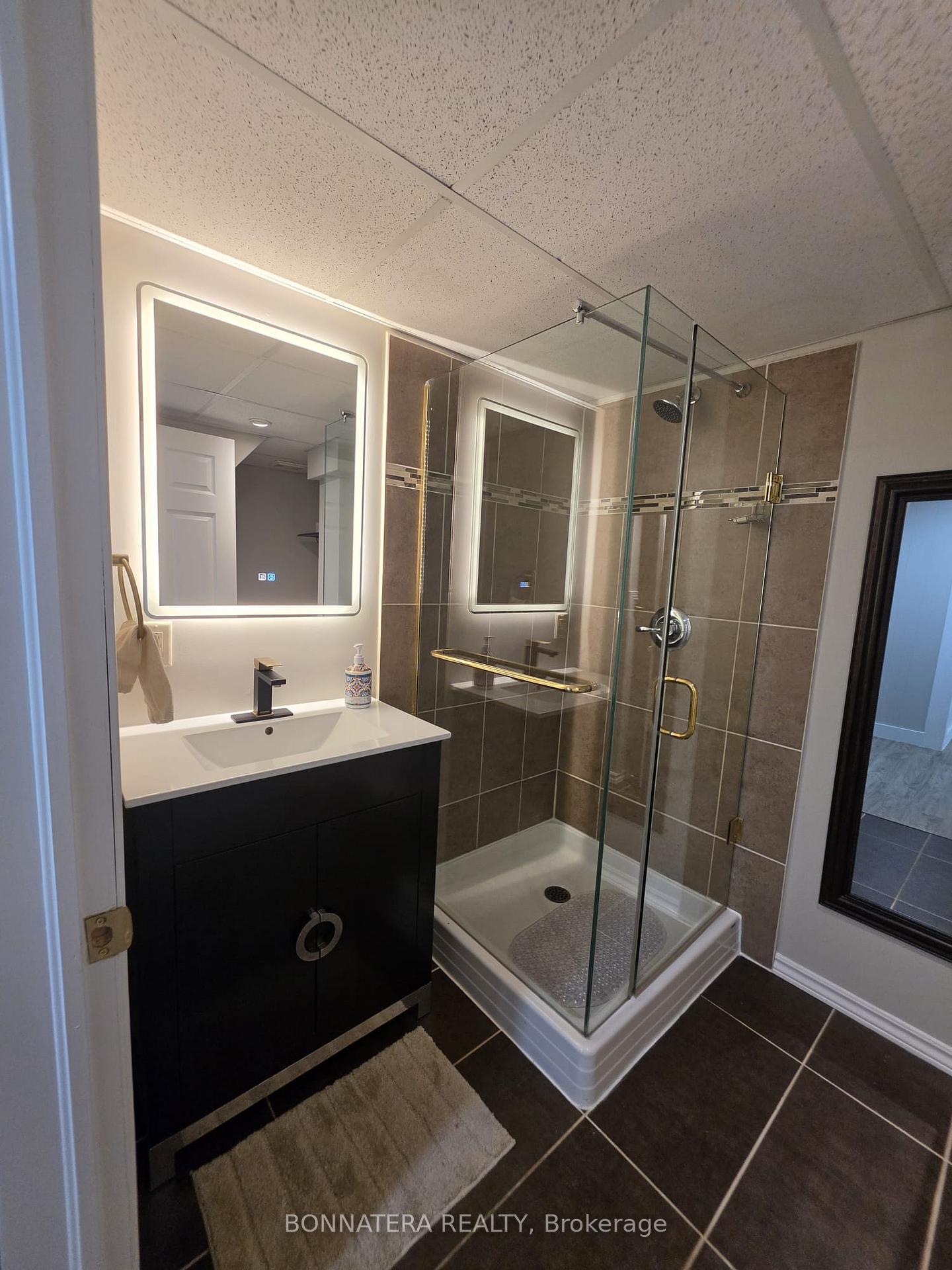 Photo 12 of 14 Northwood Drive, Brampton, Northwood Park — HOMEH