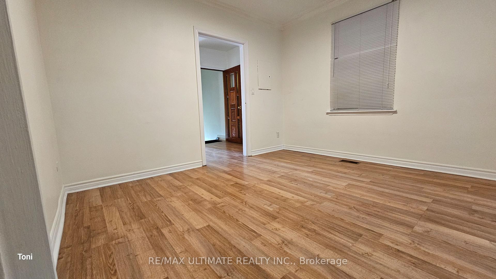 Photo 13 of Unit 2nd floor, 568 Rogers Road, Toronto, Keelesdale-Eglinton West — HOMEH