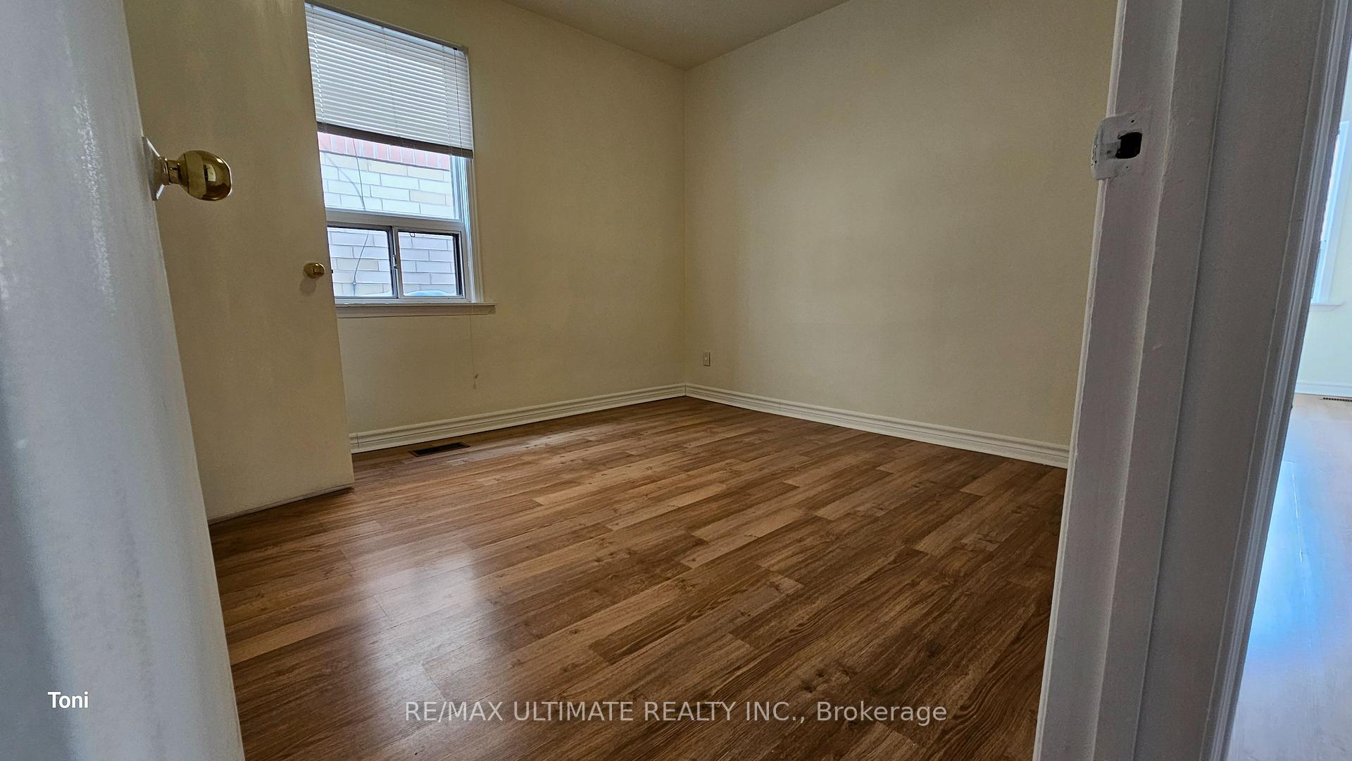 Photo 16 of Unit 2nd floor, 568 Rogers Road, Toronto, Keelesdale-Eglinton West — HOMEH