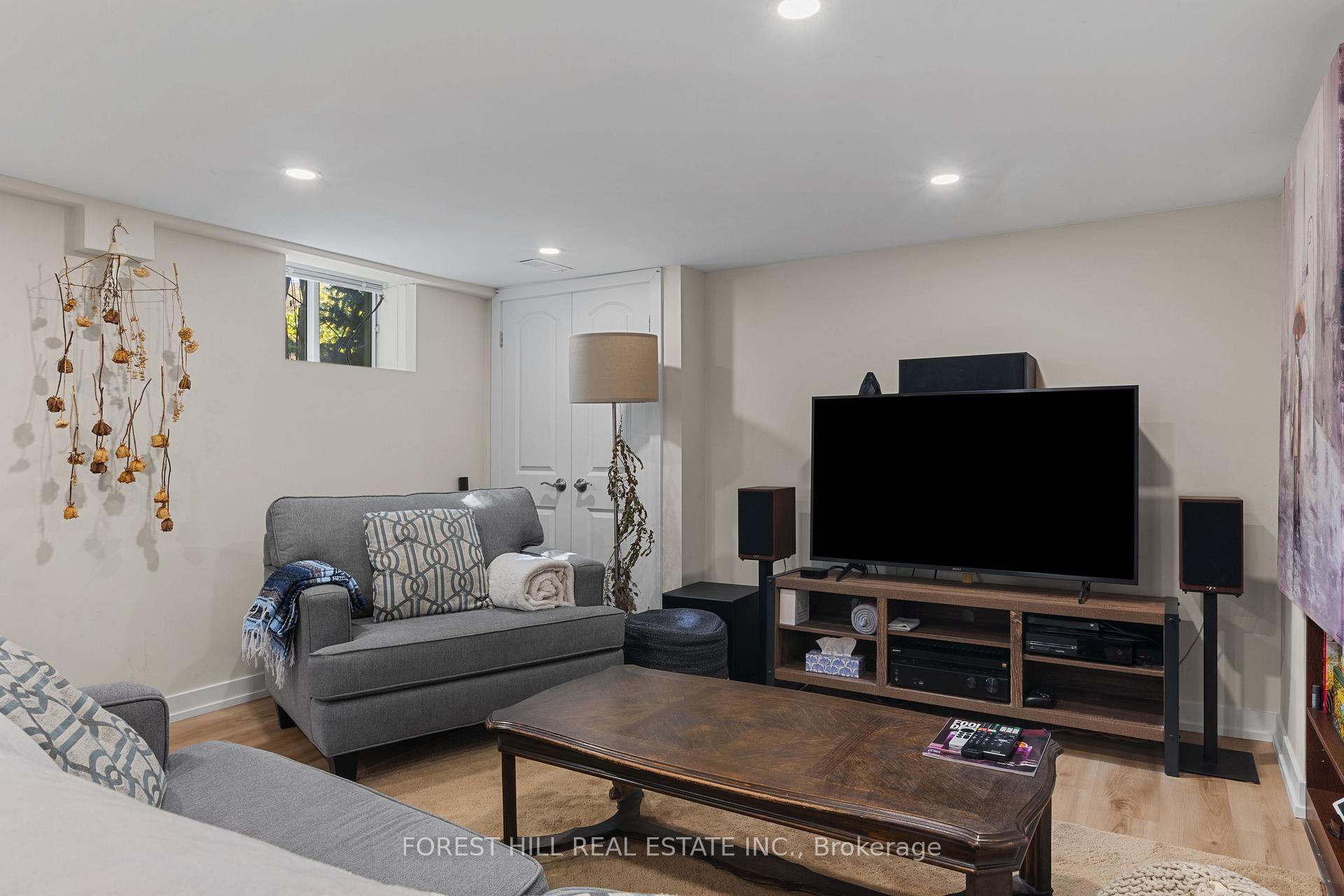 Photo 9 of Unit Lower, 53 Meadowbank Road, Etobicoke, Islington-City Centre West — HOMEH