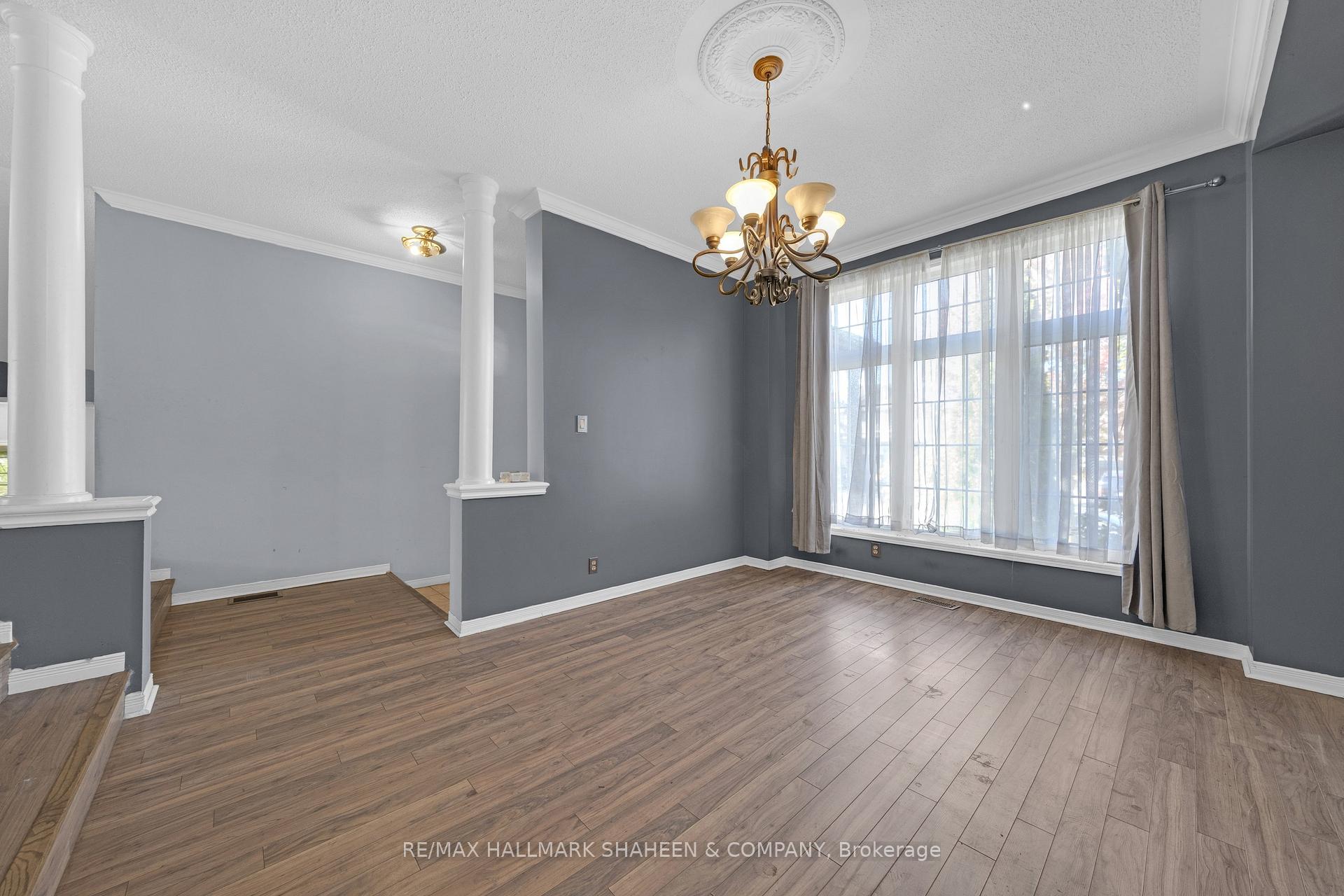 Photo 4 of 1529 Skyview Street, Oshawa, Taunton — HOMEH