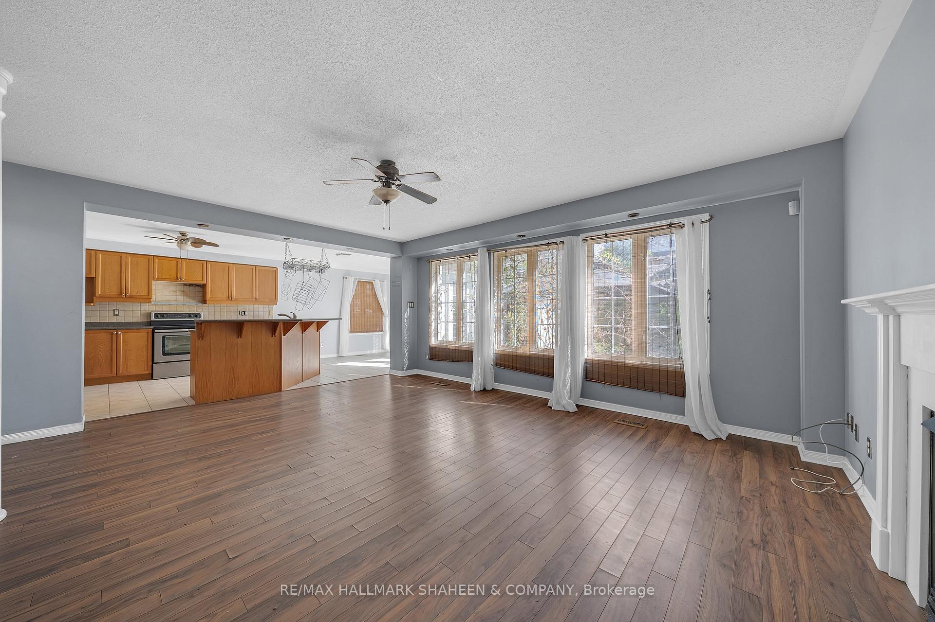 Photo 7 of 1529 Skyview Street, Oshawa, Taunton — HOMEH
