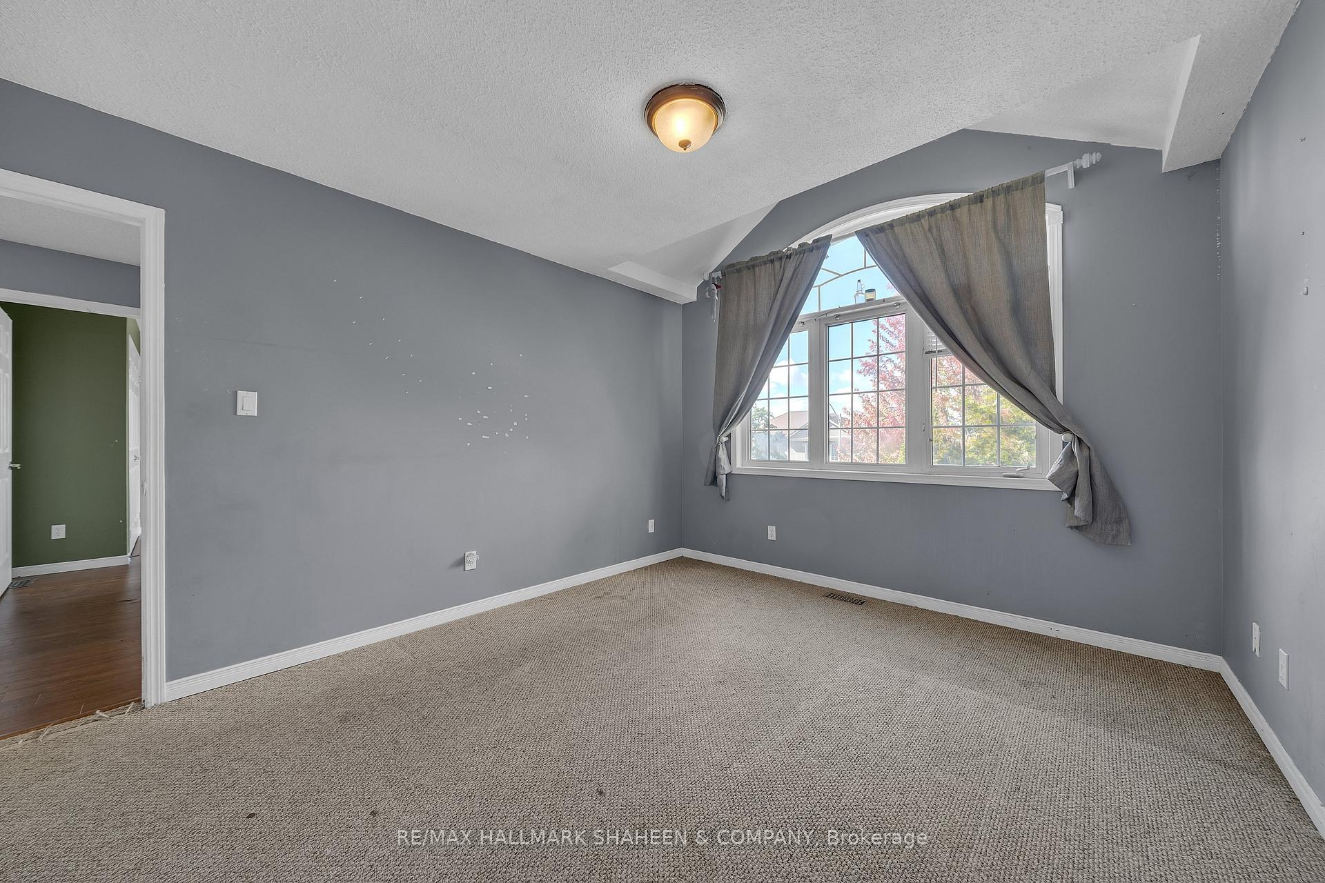Photo 25 of 1529 Skyview Street, Oshawa, Taunton — HOMEH