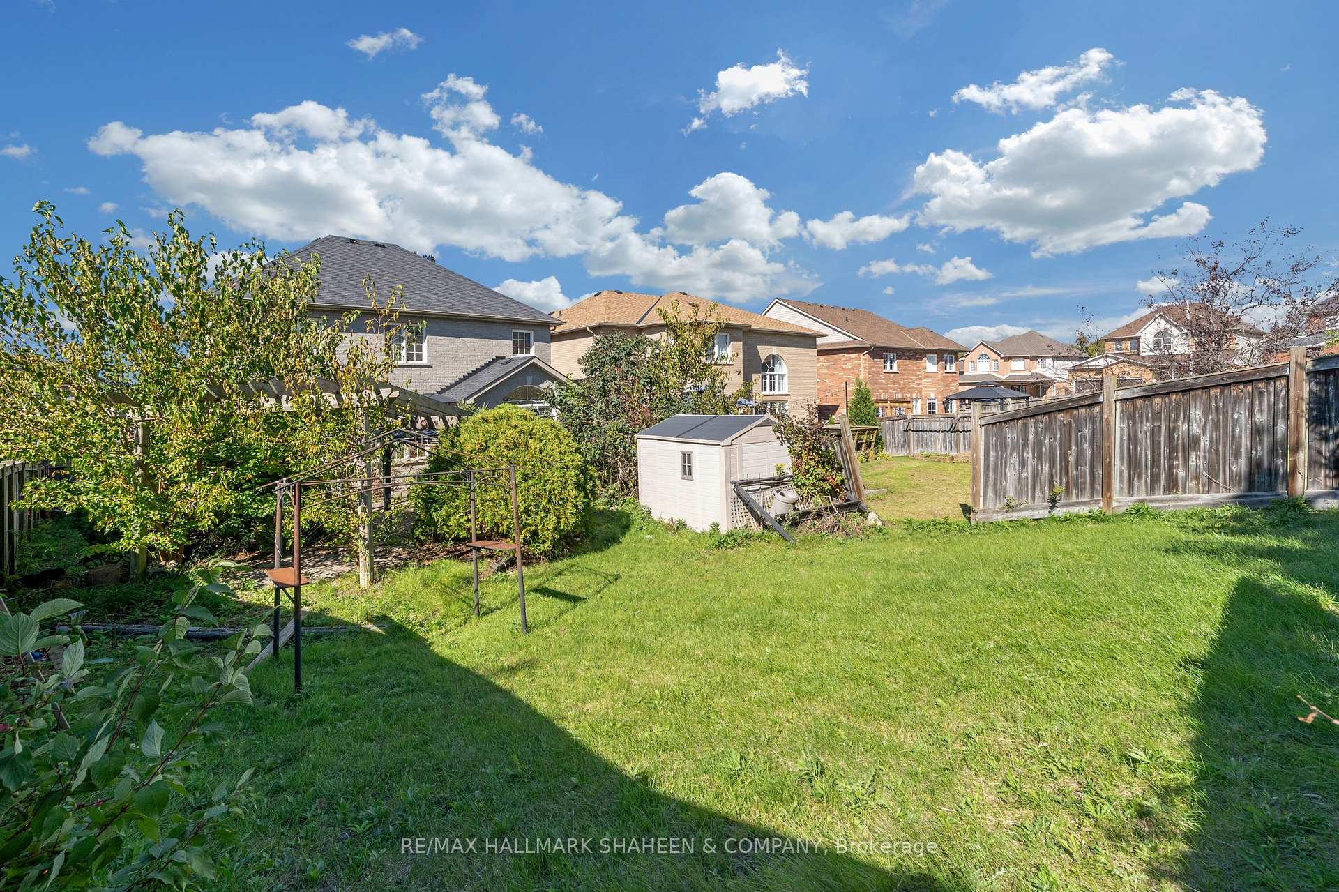 Photo 46 of 1529 Skyview Street, Oshawa, Taunton — HOMEH