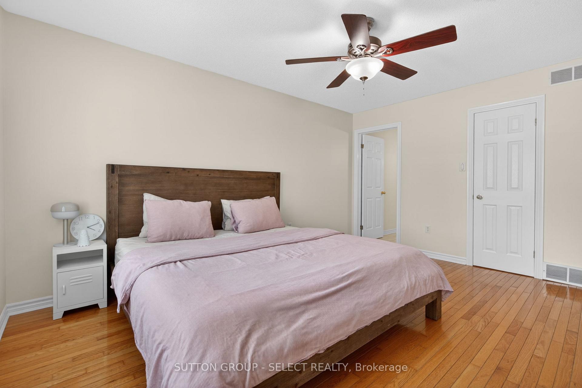 Photo 16 of Unit 5, 270 North Centre Road, London, North R — HOMEH