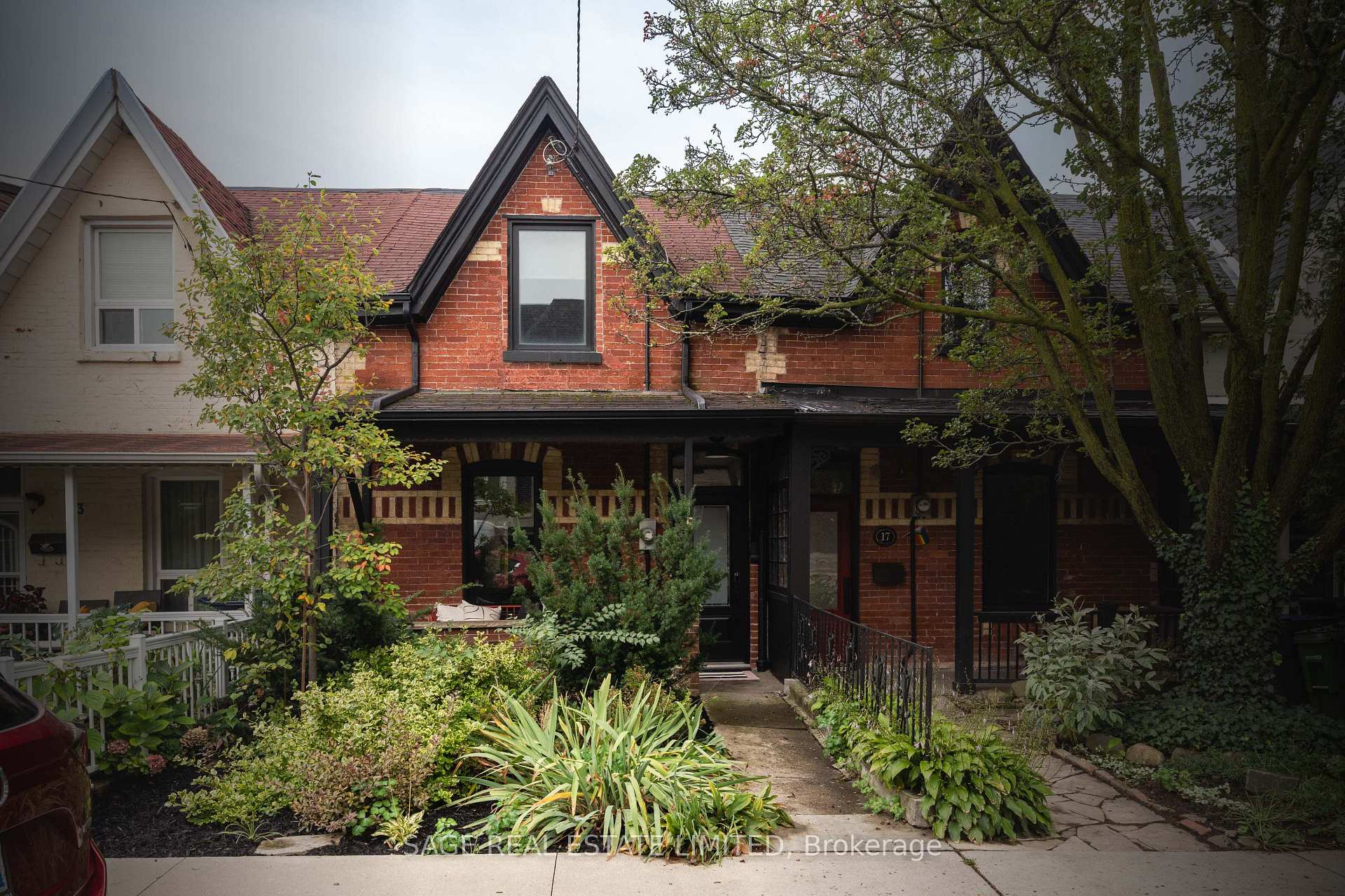 Photo 1 of 15 Crocker Avenue, Toronto, Trinity-Bellwoods — HOMEH