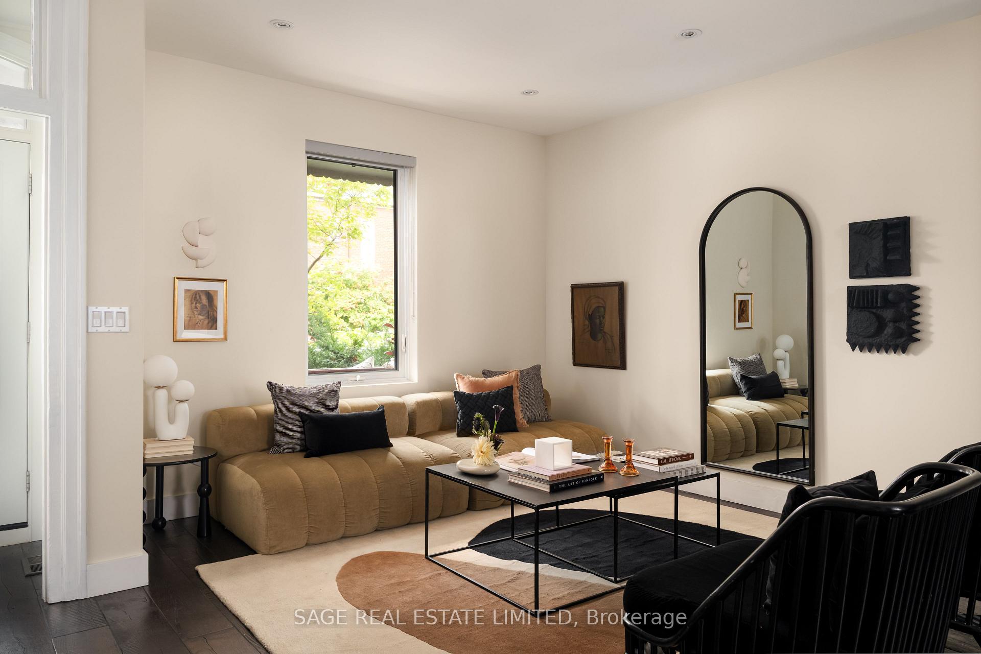 Photo 3 of 15 Crocker Avenue, Toronto, Trinity-Bellwoods — HOMEH