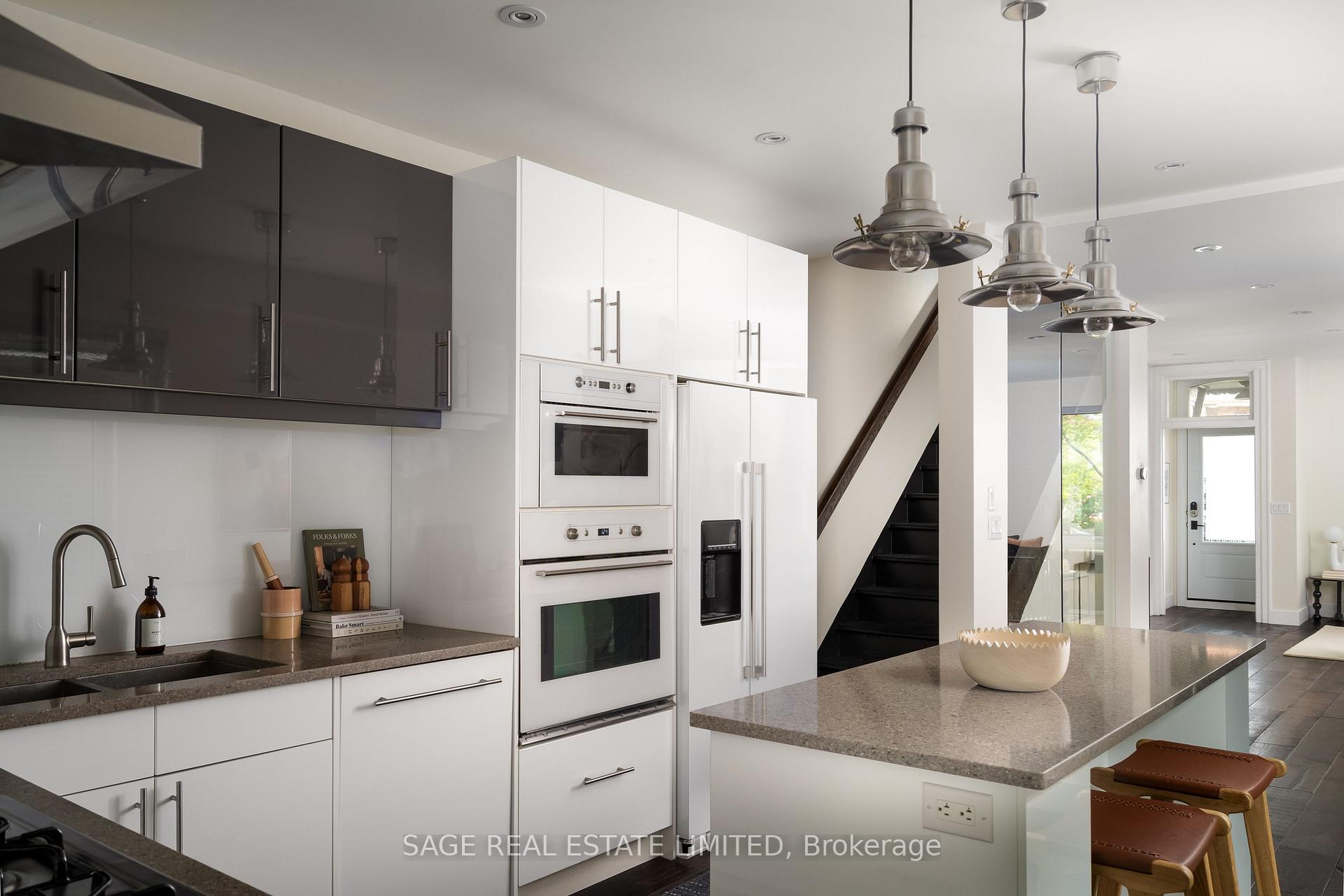 Photo 9 of 15 Crocker Avenue, Toronto, Trinity-Bellwoods — HOMEH