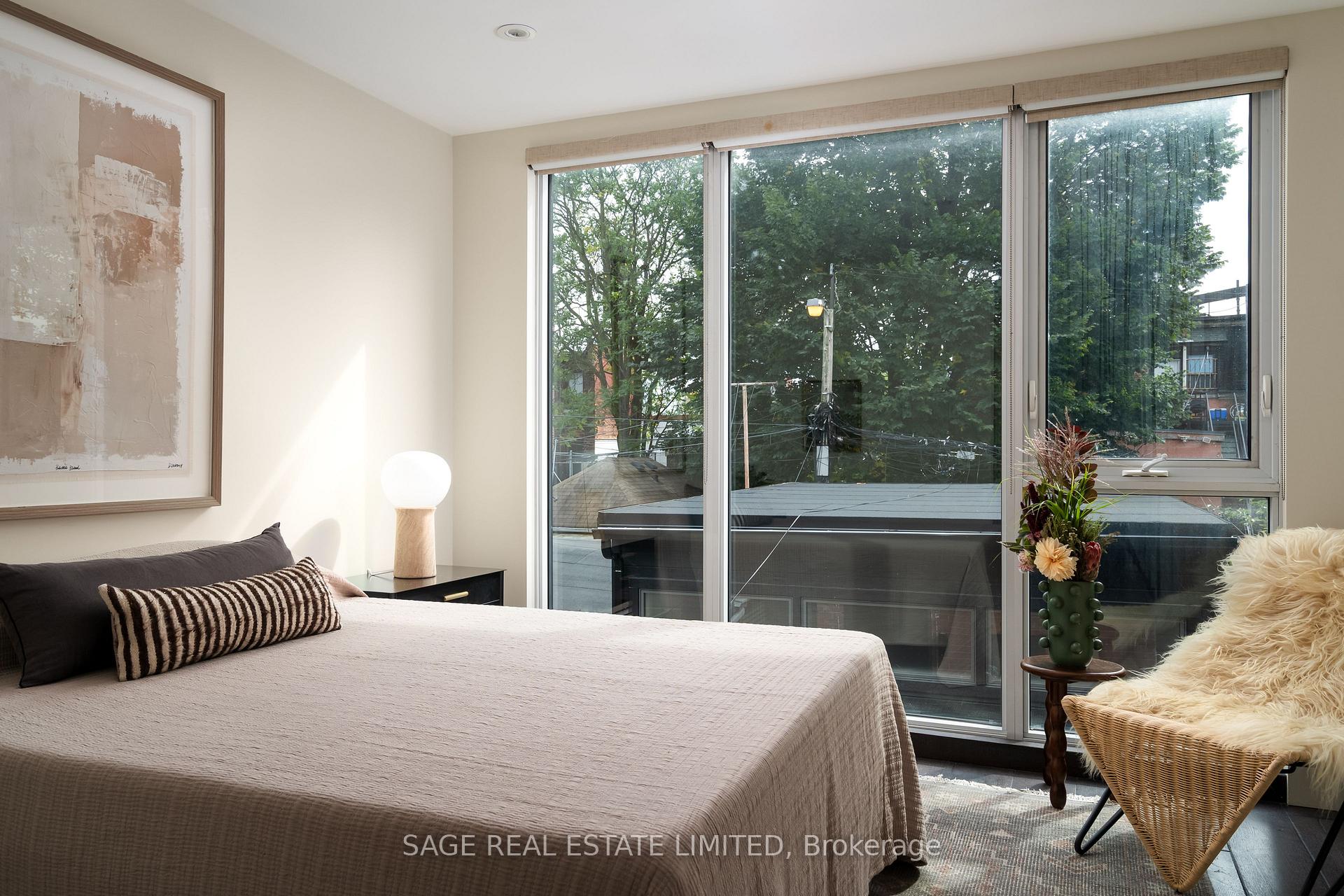 Photo 16 of 15 Crocker Avenue, Toronto, Trinity-Bellwoods — HOMEH