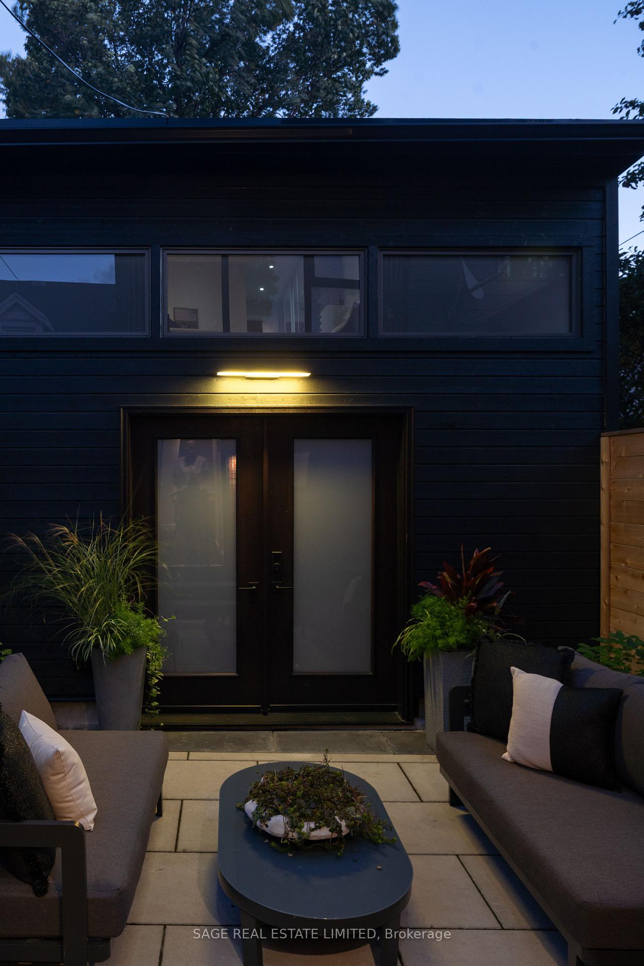 Photo 40 of 15 Crocker Avenue, Toronto, Trinity-Bellwoods — HOMEH