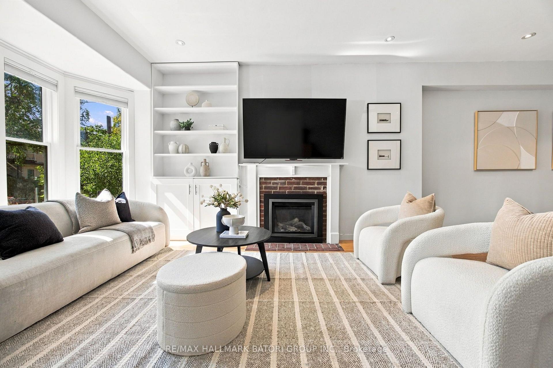 Photo 3 of 128 Wells Street, Toronto, The Annex — HOMEH