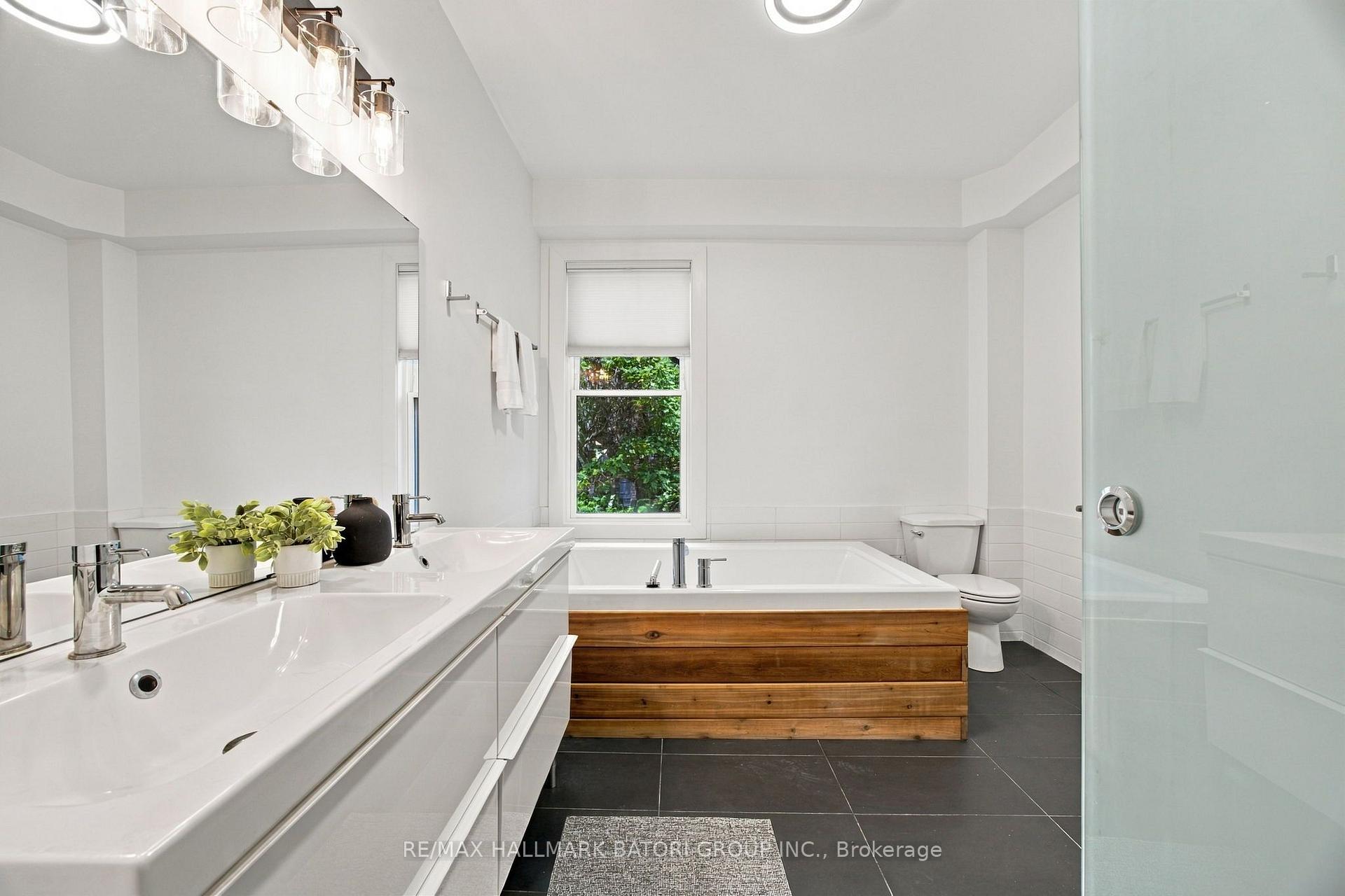 Photo 21 of 128 Wells Street, Toronto, The Annex — HOMEH