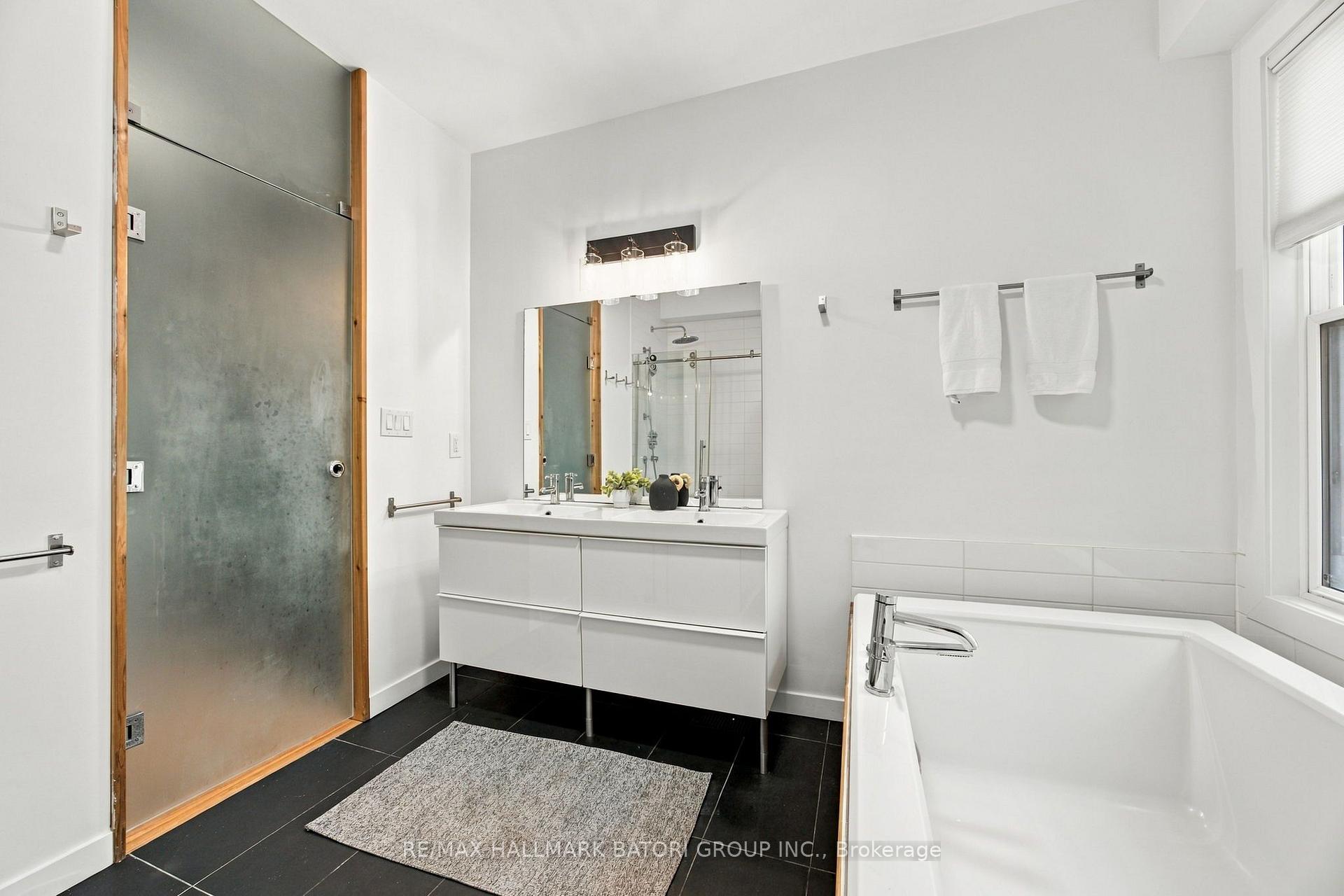 Photo 22 of 128 Wells Street, Toronto, The Annex — HOMEH