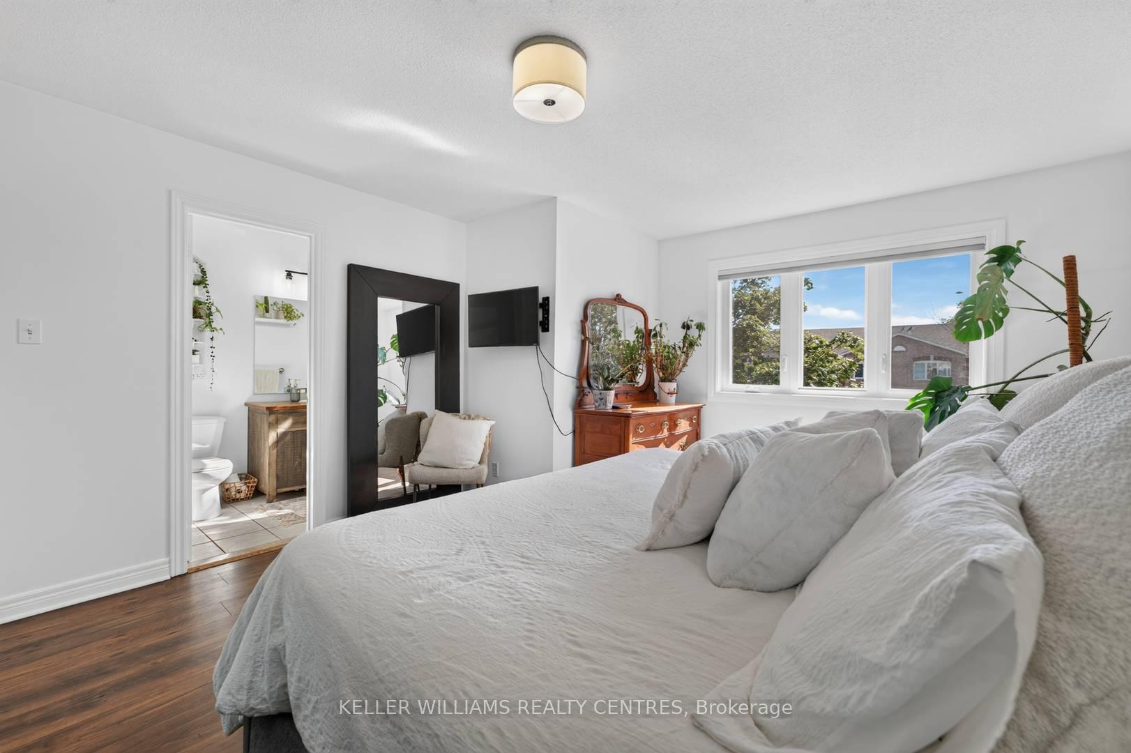 Photo 9 of 12 Lancaster Court, Georgina, Keswick South — HOMEH