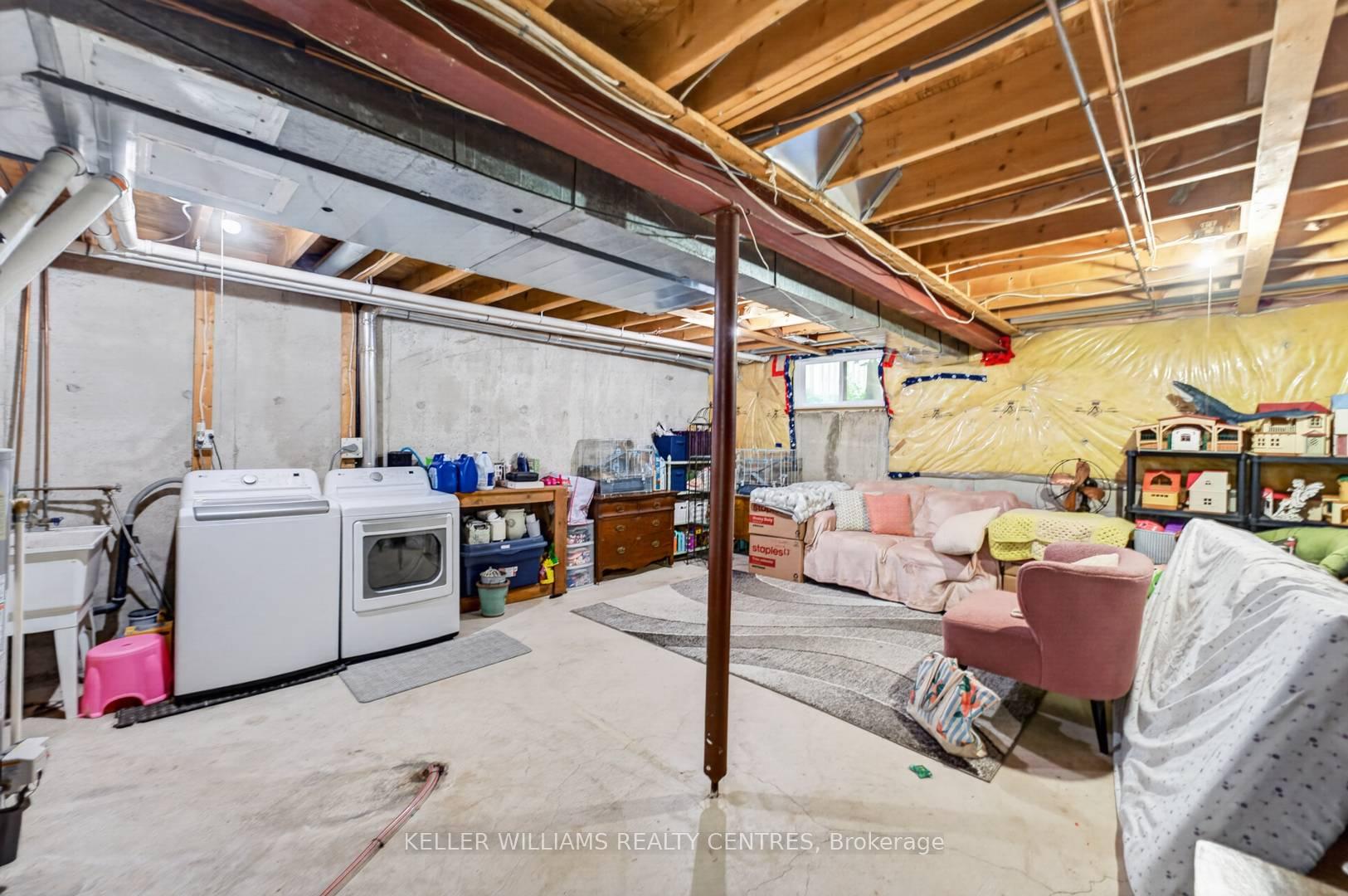 Photo 14 of 12 Lancaster Court, Georgina, Keswick South — HOMEH