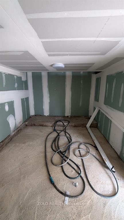 Photo 2 of Unit Storage, 4299 Second Avenue, Niagara Falls, Downtown — HOMEH