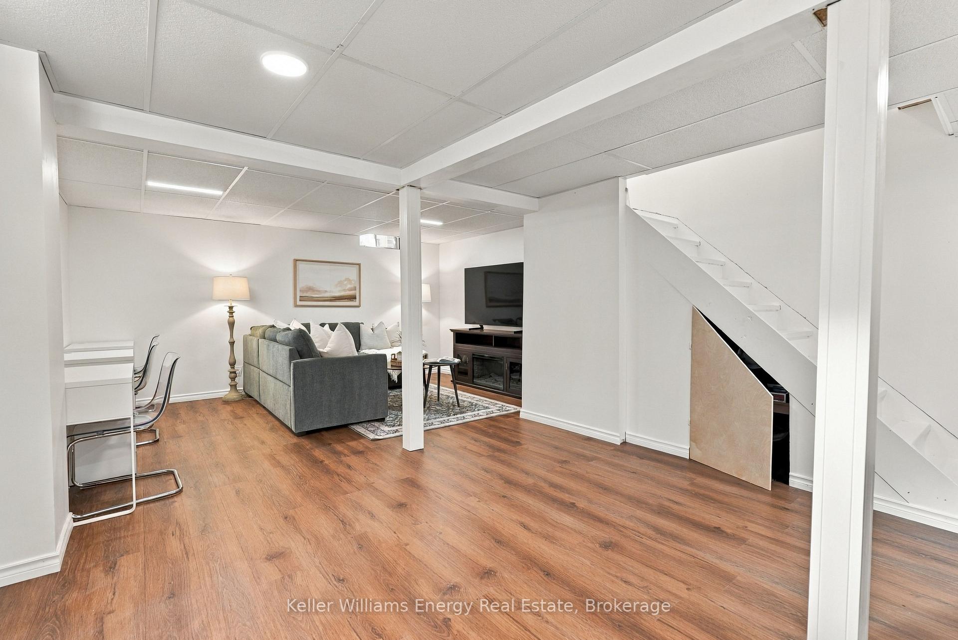Photo 33 of 6 Overbank Drive, Oshawa, McLaughlin — HOMEH