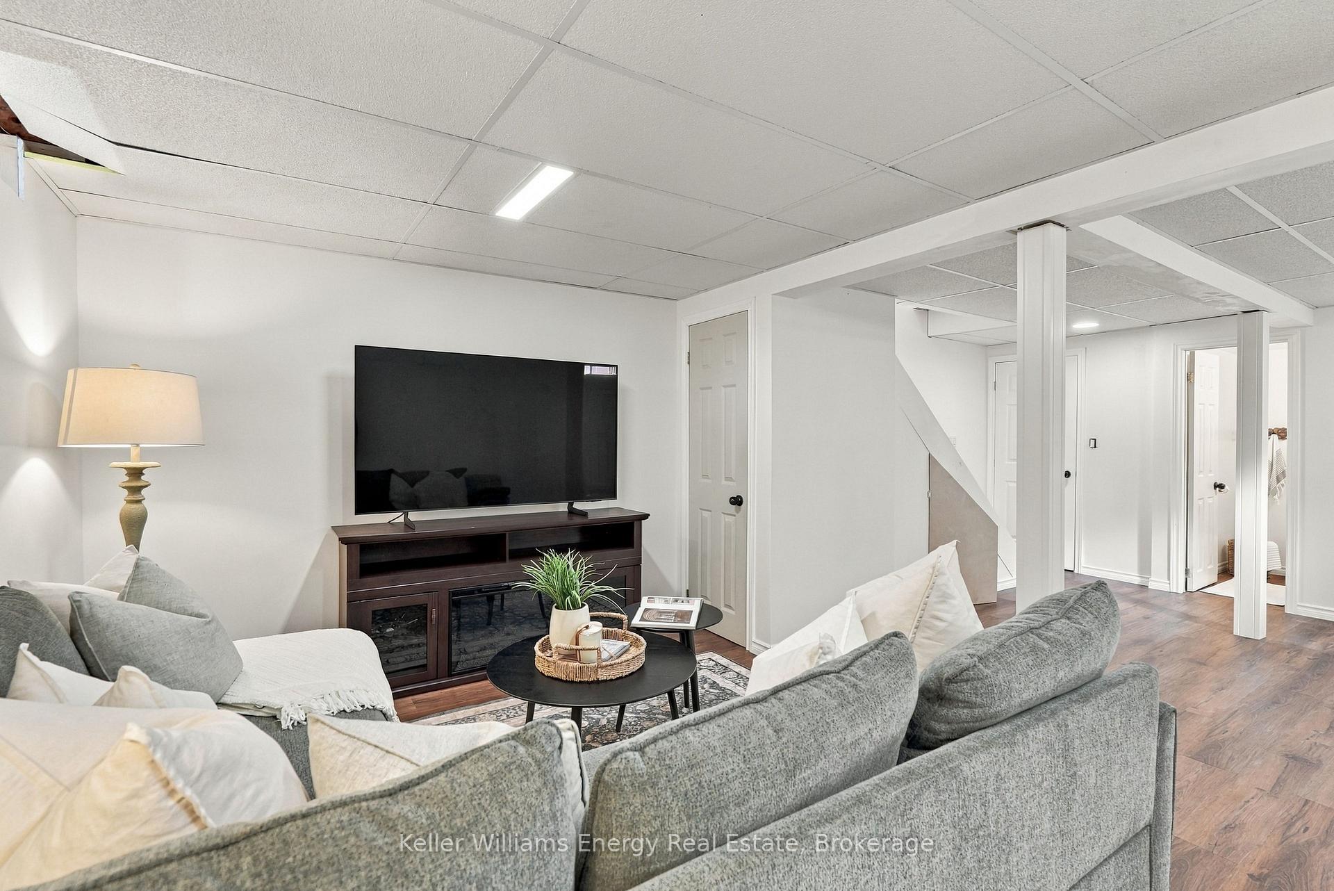 Photo 36 of 6 Overbank Drive, Oshawa, McLaughlin — HOMEH