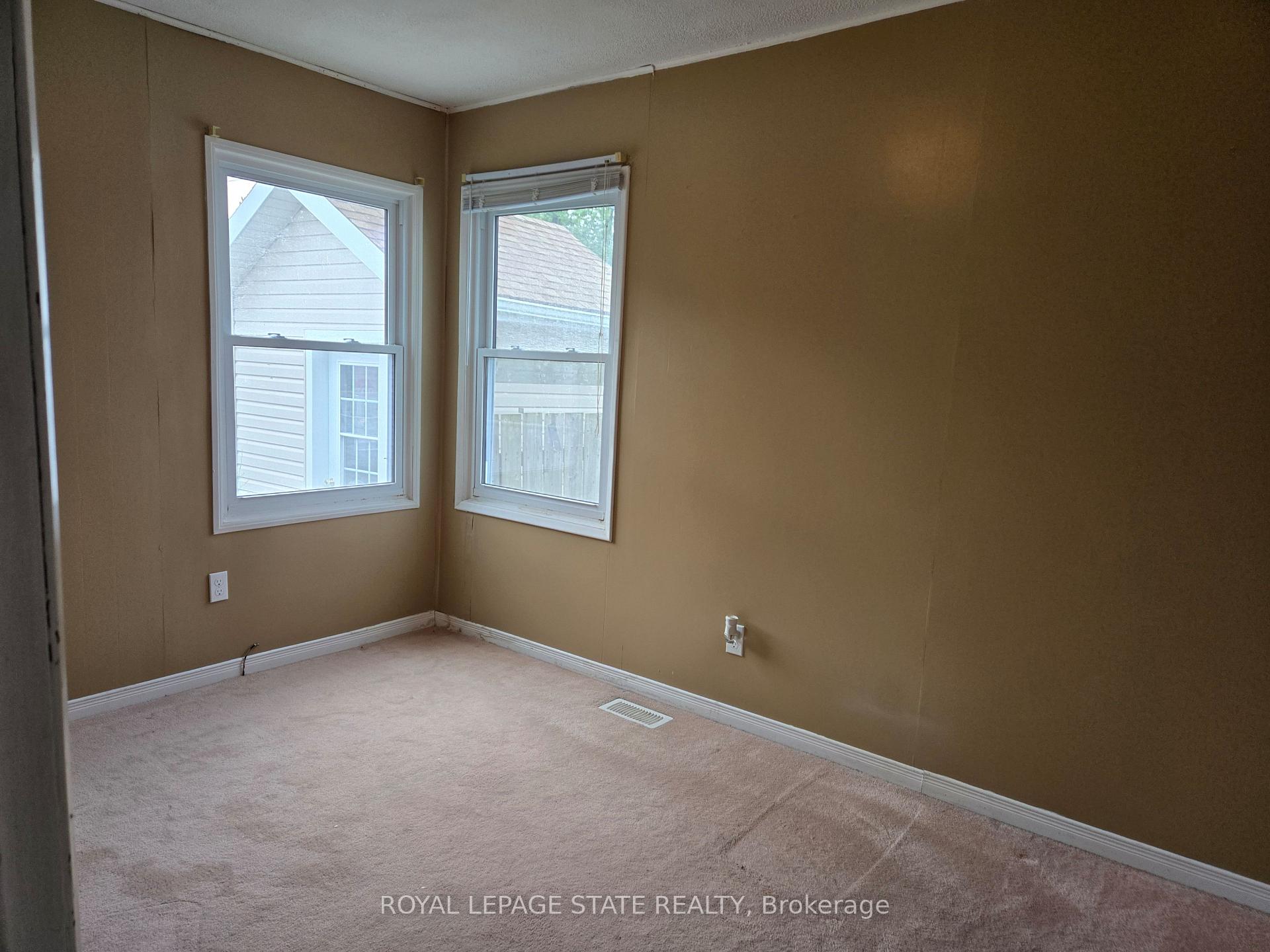 Photo 6 of 325 Simpson Avenue, Welland, Lincoln/Crowland — HOMEH