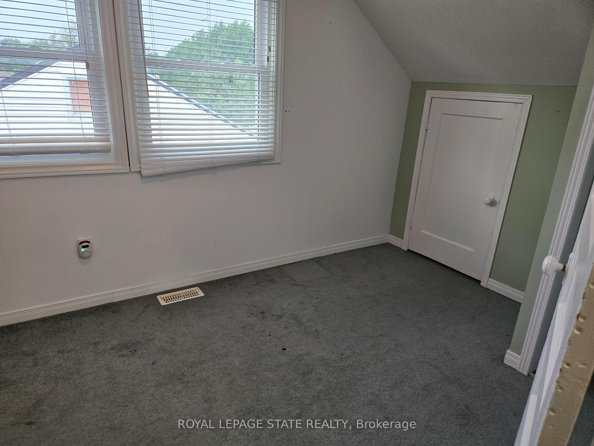 Photo 10 of 325 Simpson Avenue, Welland, Lincoln/Crowland — HOMEH