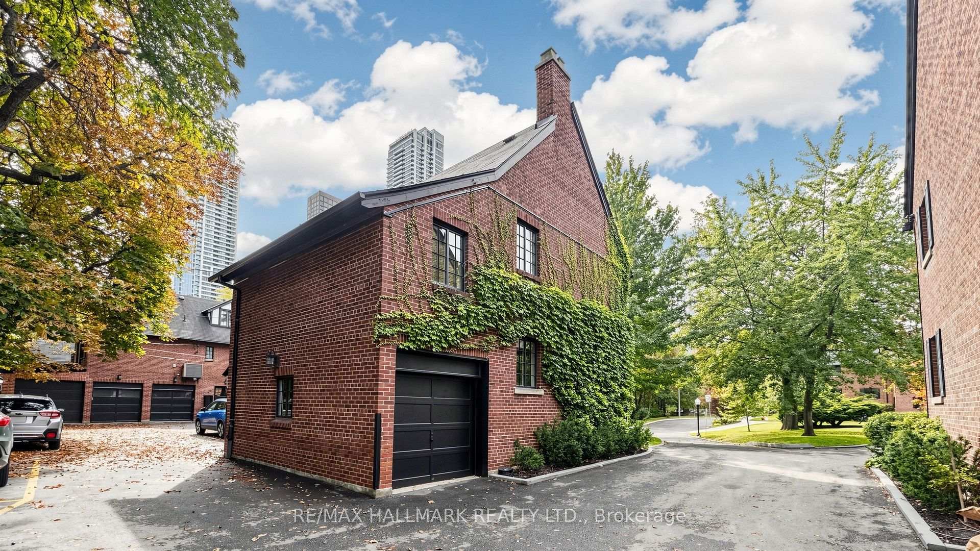 Photo 44 of 12 Ancroft Place, Toronto, Rosedale-Moore Park — HOMEH
