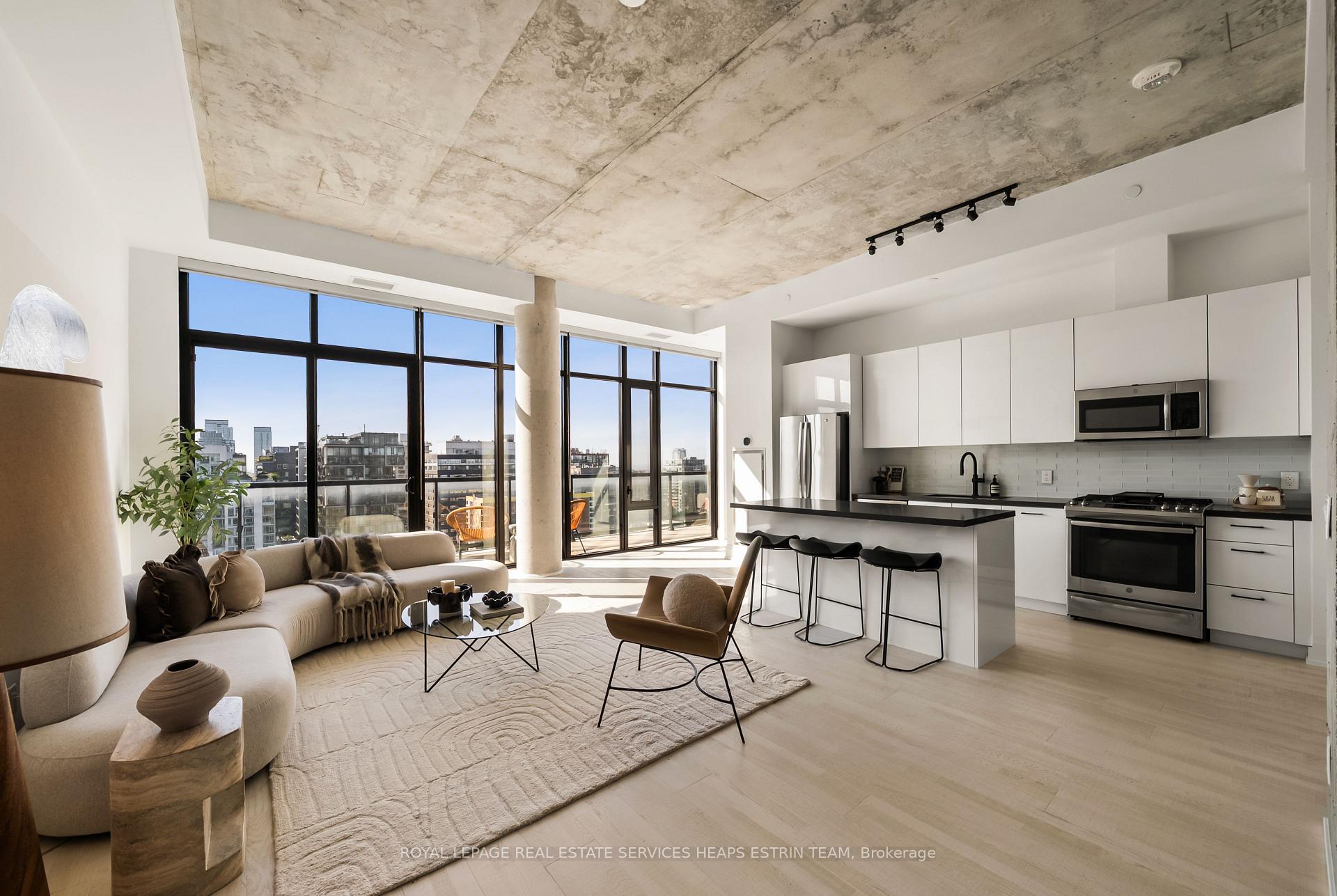 Photo 3 of Unit PH05, 608 Richmond Street W, Toronto, Waterfront Communities — HOMEH