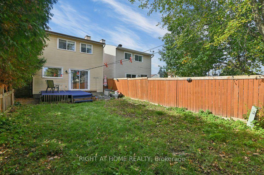 Photo 27 of 3 Benlark Road, Ottawa, Barrhaven - On the Green — HOMEH