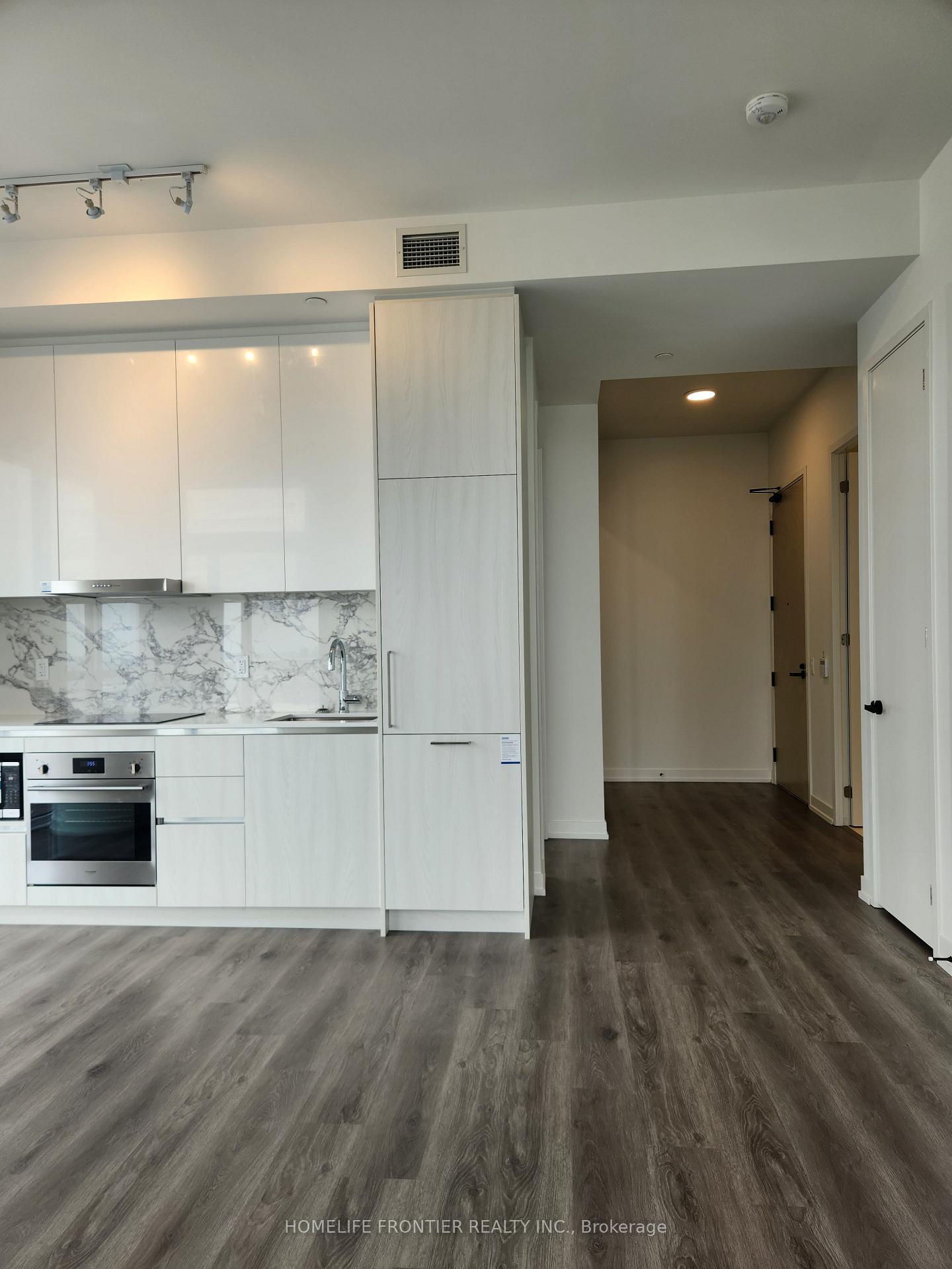 Photo 8 of Unit 3612, 225 Commerce Street, Vaughan, Vaughan Corporate Centre — HOMEH