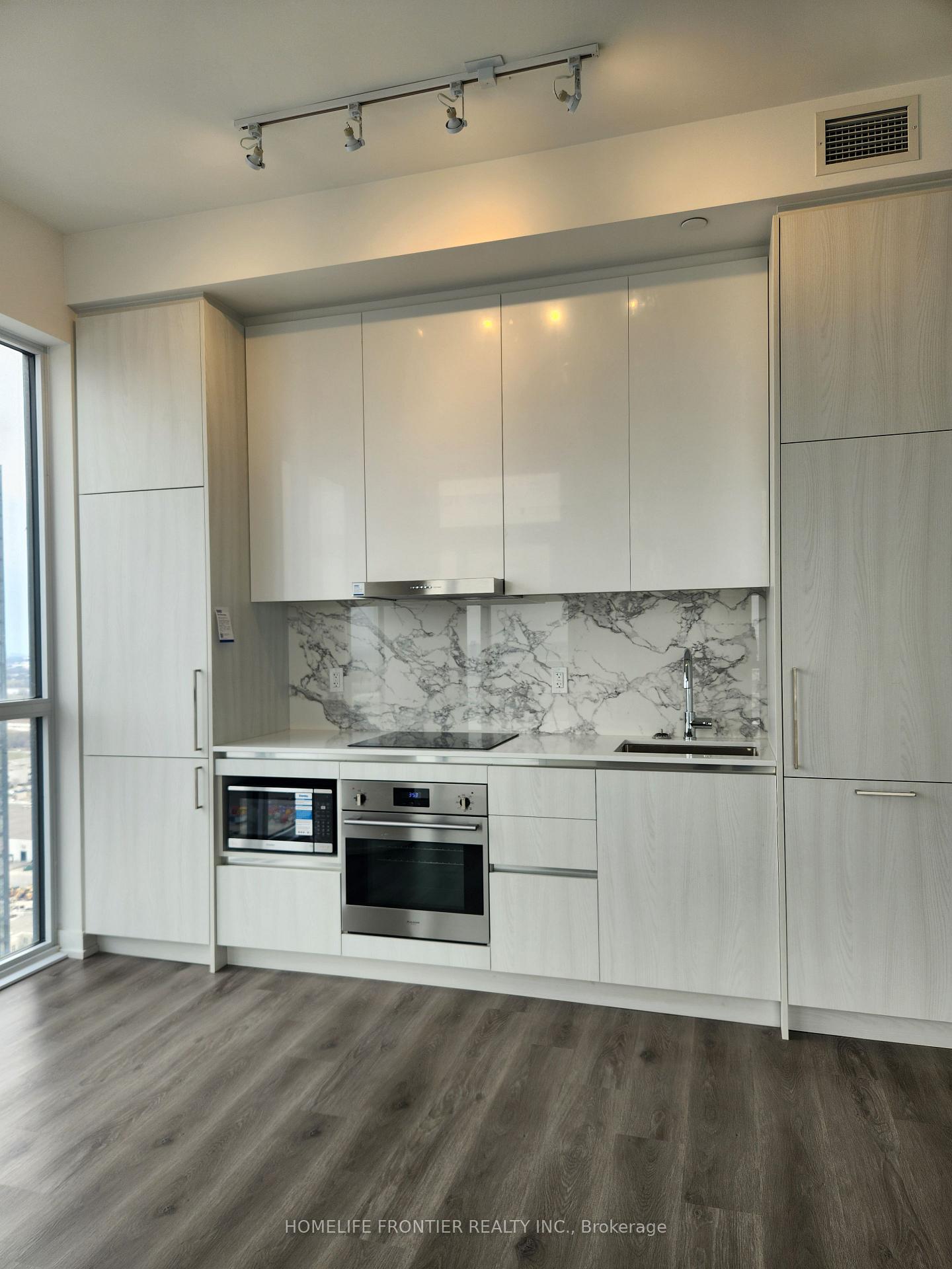 Photo 12 of Unit 3612, 225 Commerce Street, Vaughan, Vaughan Corporate Centre — HOMEH