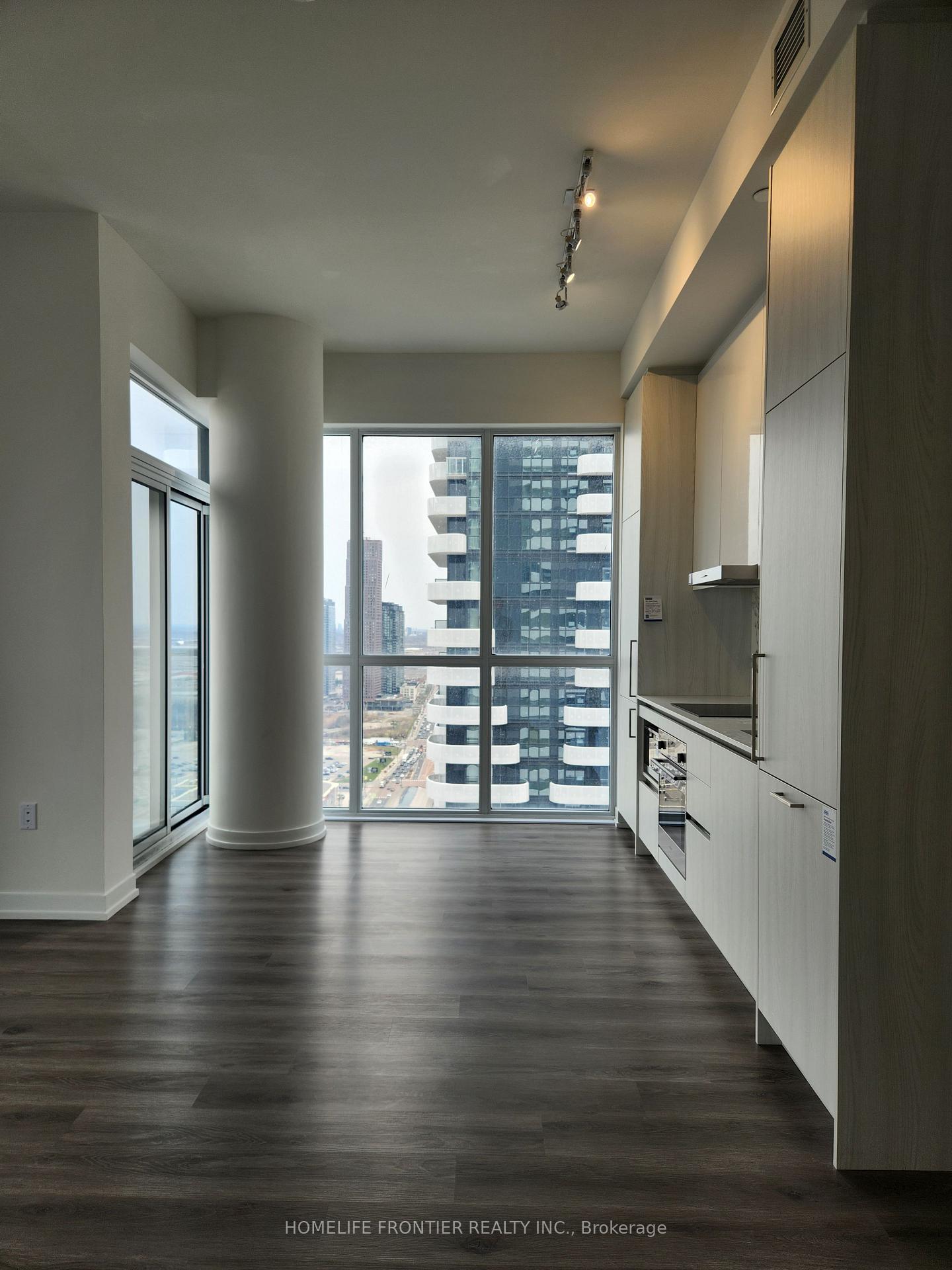 Photo 13 of Unit 3612, 225 Commerce Street, Vaughan, Vaughan Corporate Centre — HOMEH