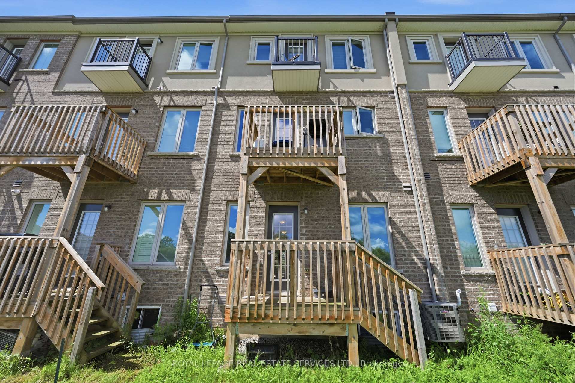 Photo 36 of 58 Borers Creek Circle, Hamilton, Waterdown — HOMEH