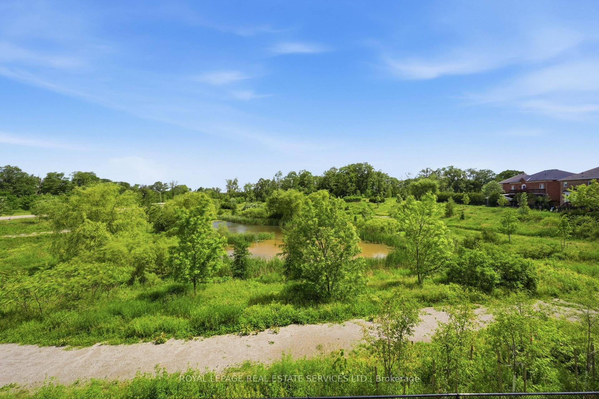 Photo 39 of 58 Borers Creek Circle, Hamilton, Waterdown — HOMEH