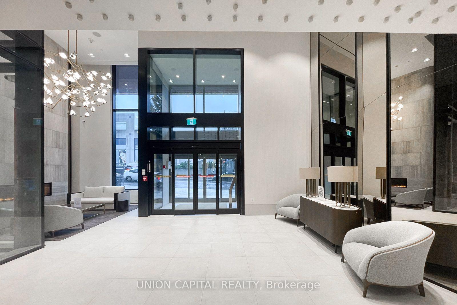 Photo 2 of Unit 222, 2020 Bathurst Street, Toronto, Humewood-Cedarvale — HOMEH