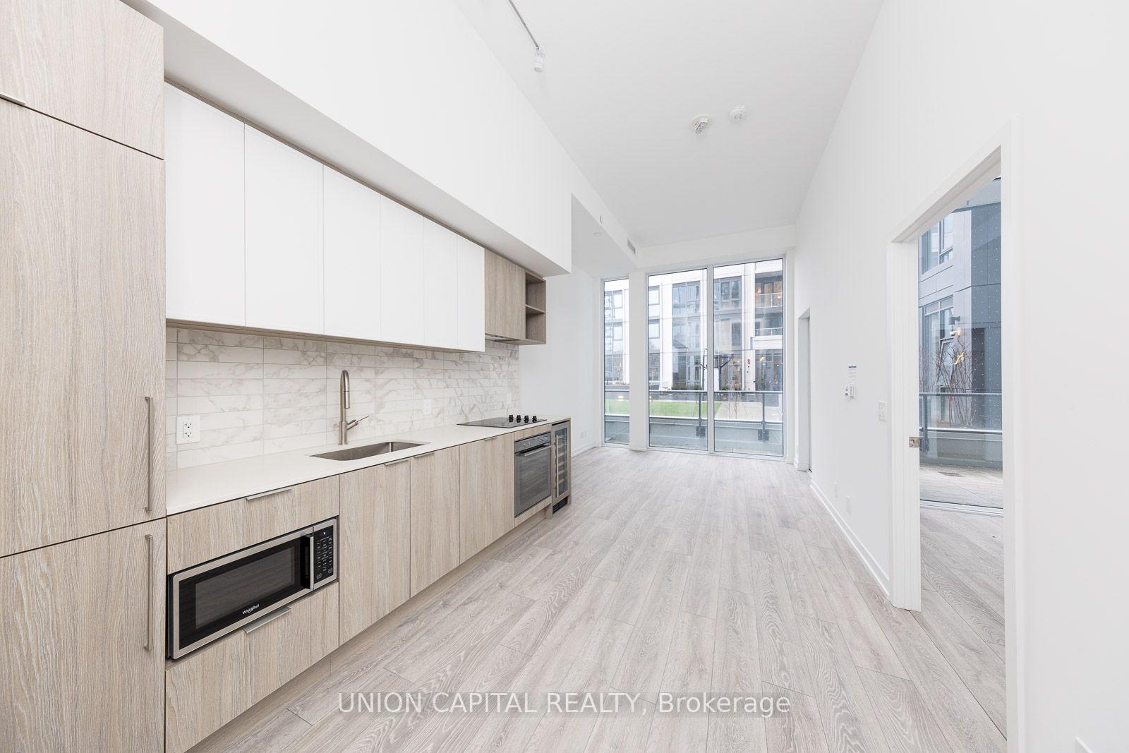 Photo 4 of Unit 222, 2020 Bathurst Street, Toronto, Humewood-Cedarvale — HOMEH