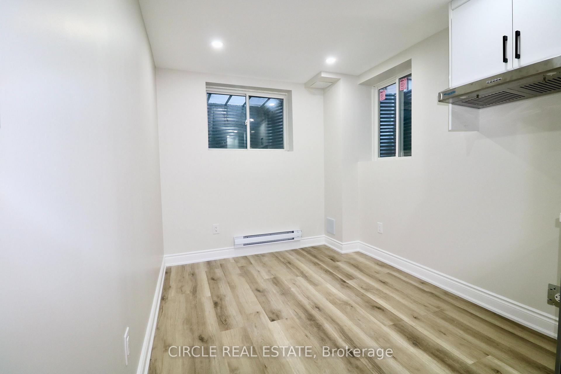Photo 3 of Unit 1, 59 Phoenix Boulevard, Barrie, Rural Barrie Southeast — HOMEH