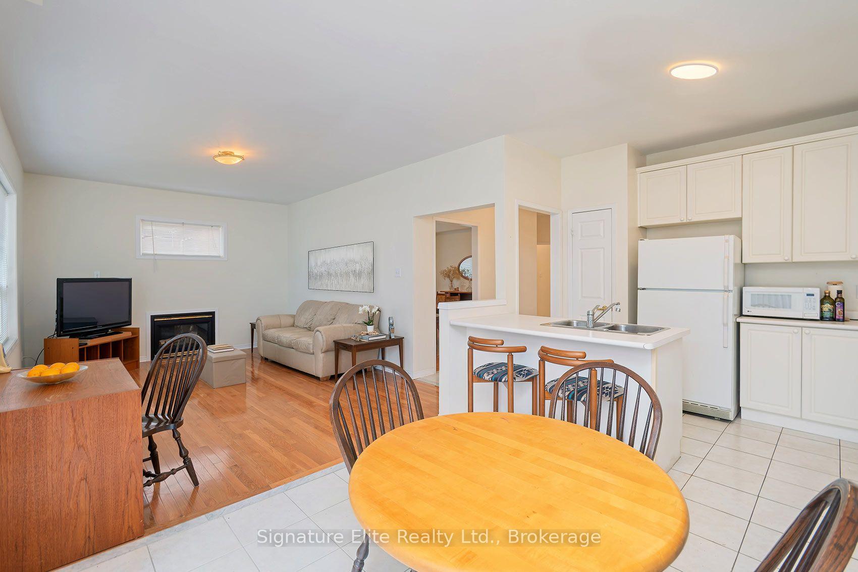 Photo 10 of 48 Humberside Avenue, Brampton, Snelgrove — HOMEH