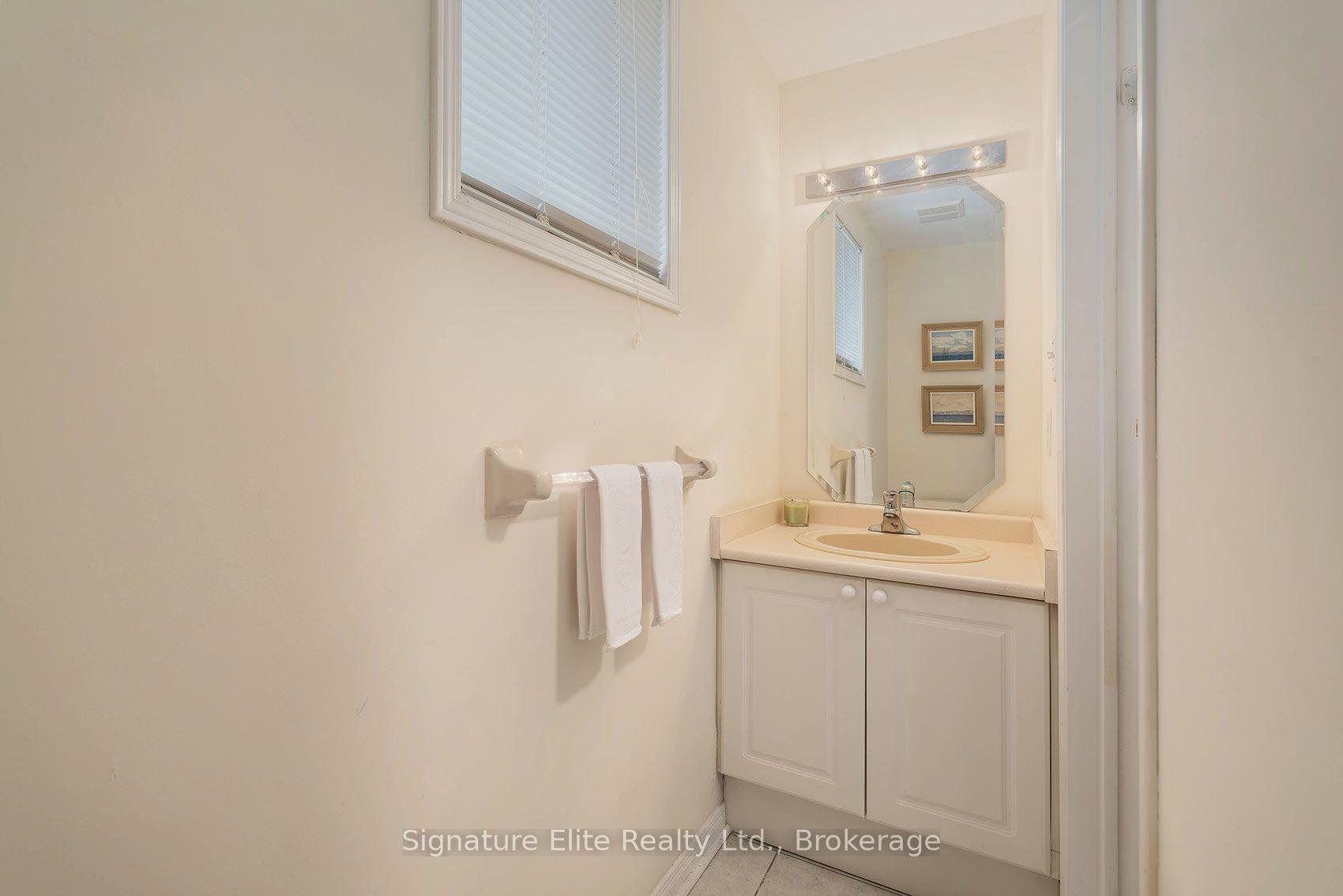 Photo 21 of 48 Humberside Avenue, Brampton, Snelgrove — HOMEH