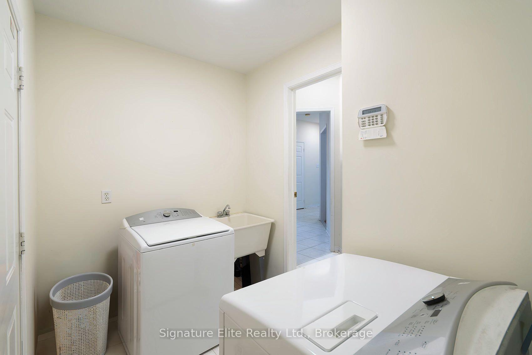 Photo 33 of 48 Humberside Avenue, Brampton, Snelgrove — HOMEH
